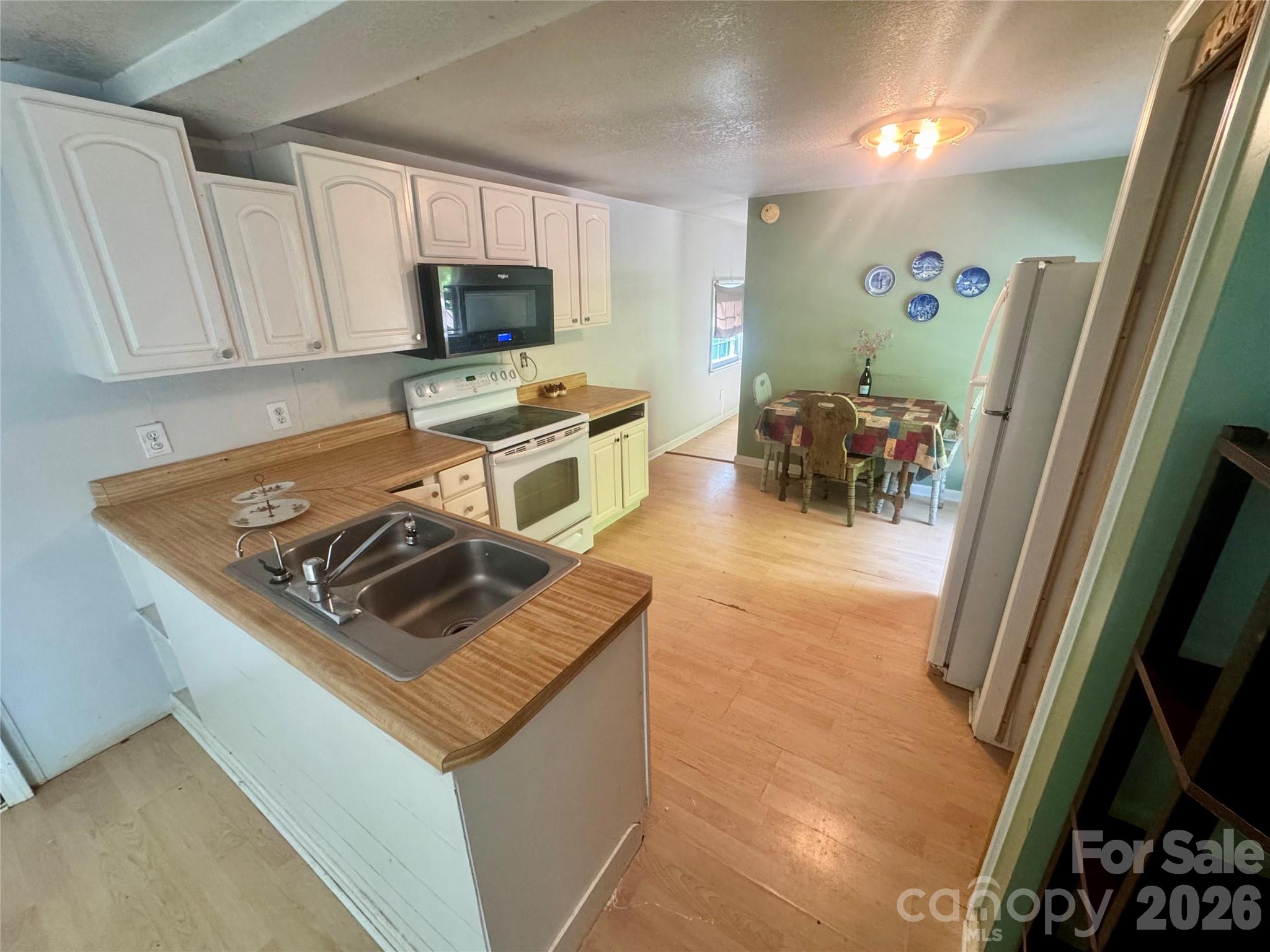 4th image of 174 Laurel Ln, Lake Lure, NC 28746 | MLS# 4402159