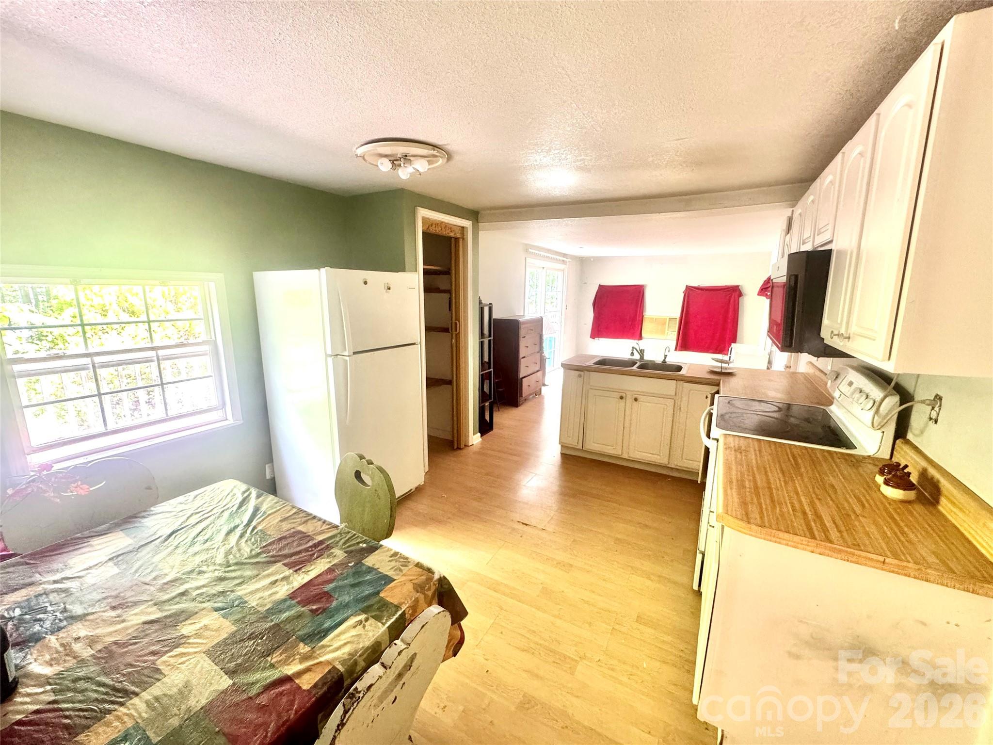 3rd image of 174 Laurel Ln, Lake Lure, NC 28746 | MLS# 4402159