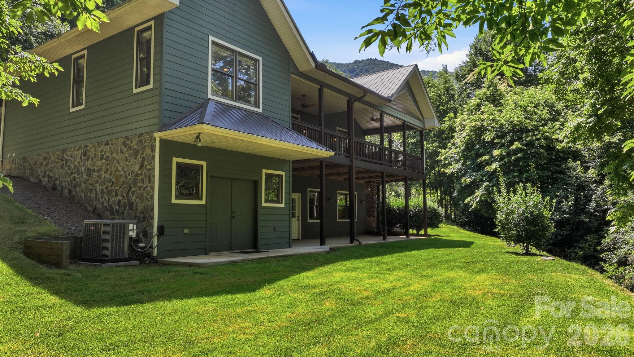 Homes for sale in Whittier, NC | 121 Forest Run Rd Forest Run Rd #121 Forest Run Rd, Whittier, NC 28789 | MLS# 4402161