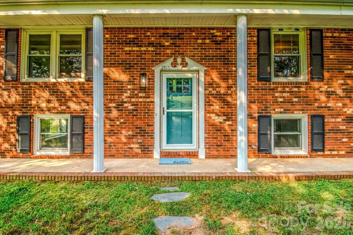 Homes for sale in Ronda, NC | 2910 Old Hwy 60 Hwy, Ronda, NC 28670 | MLS# 4402333