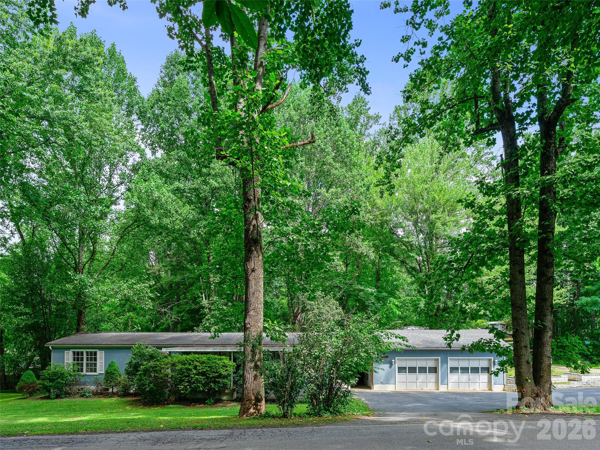 36th image of 2 Lost Forest Dr, Candler, NC 28715 | MLS# 4402355