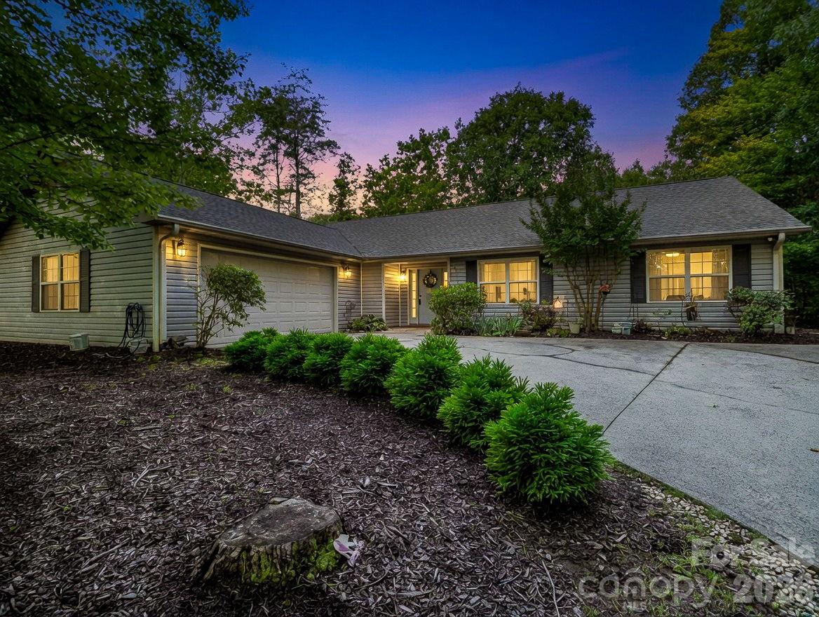 43rd image of 141 Dalton Ct, Lake Lure, NC 28746 | MLS# 4402828