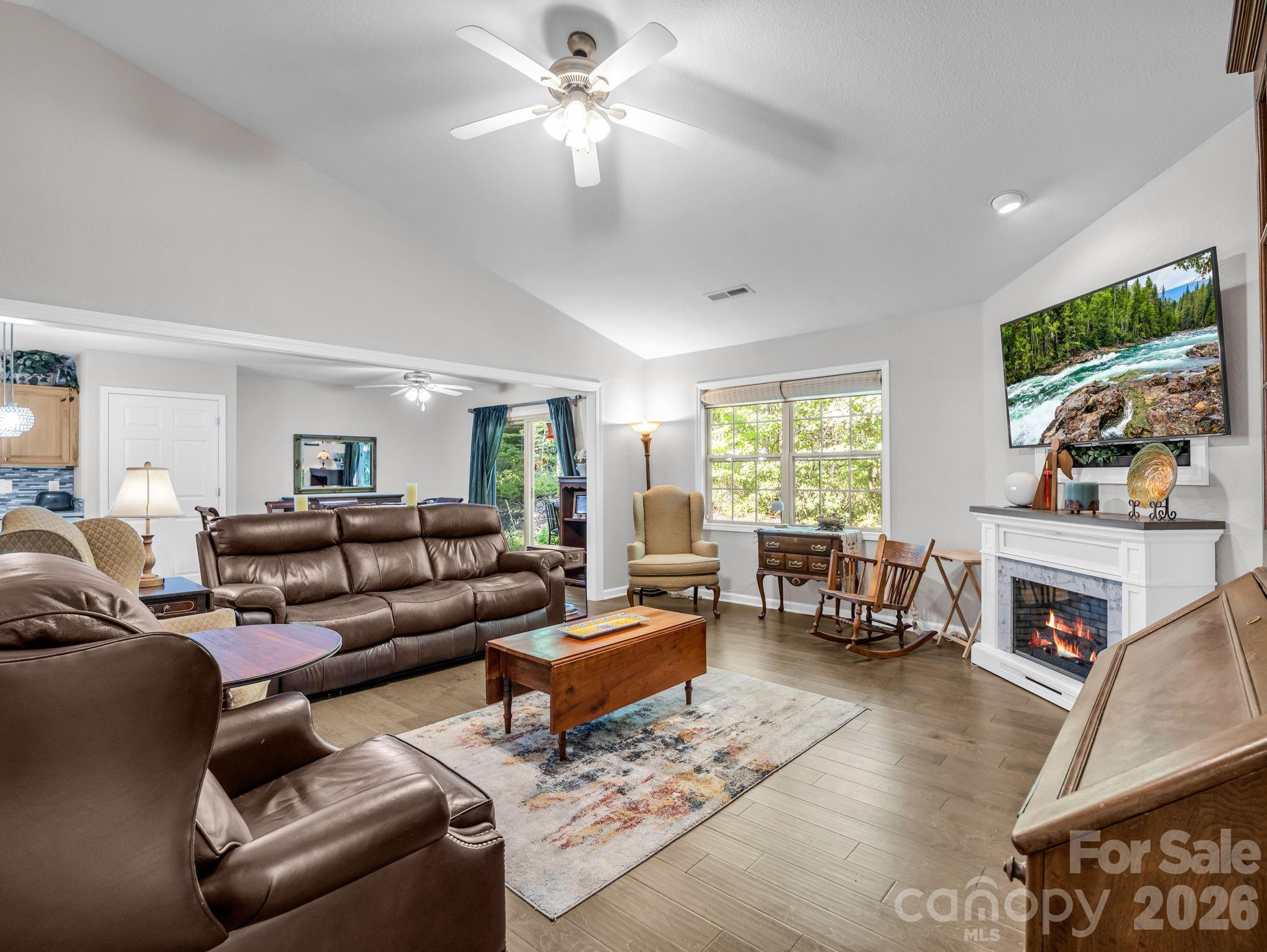 4th image of 141 Dalton Ct, Lake Lure, NC 28746 | MLS# 4402828