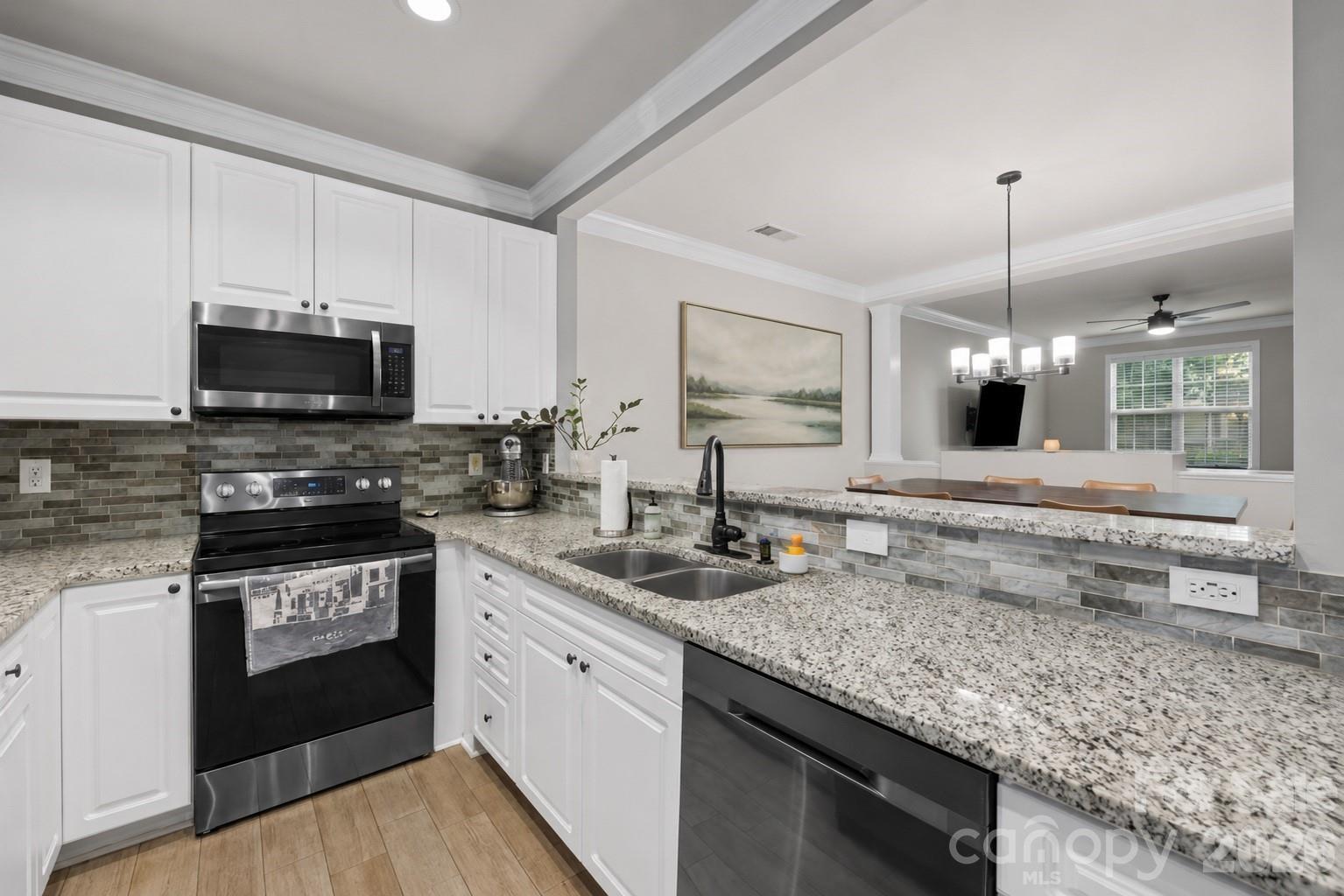 4th image of 11143 Dundarrach Ln, Charlotte, NC 28277 | MLS# 4402860