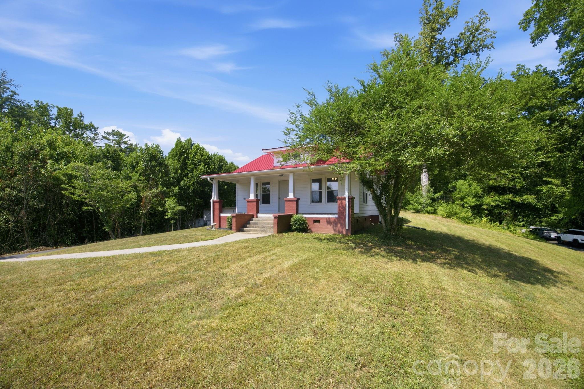 5th image of 661 Lenoir Rd, Morganton, NC 28655 | MLS# 4402900