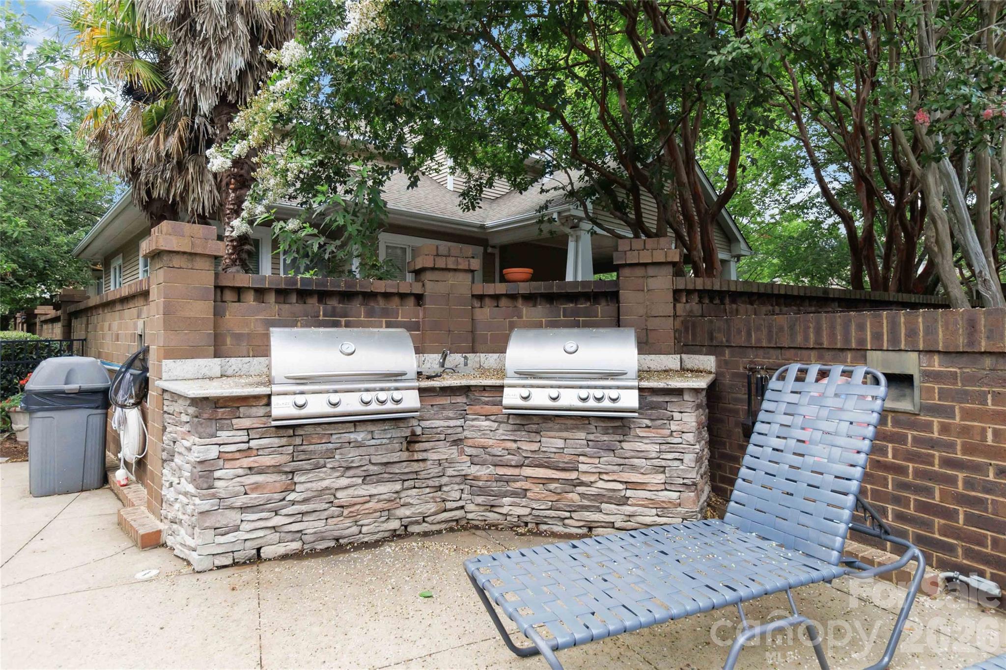 2nd image of 417 Olmsted Park Pl, Charlotte, NC 28203