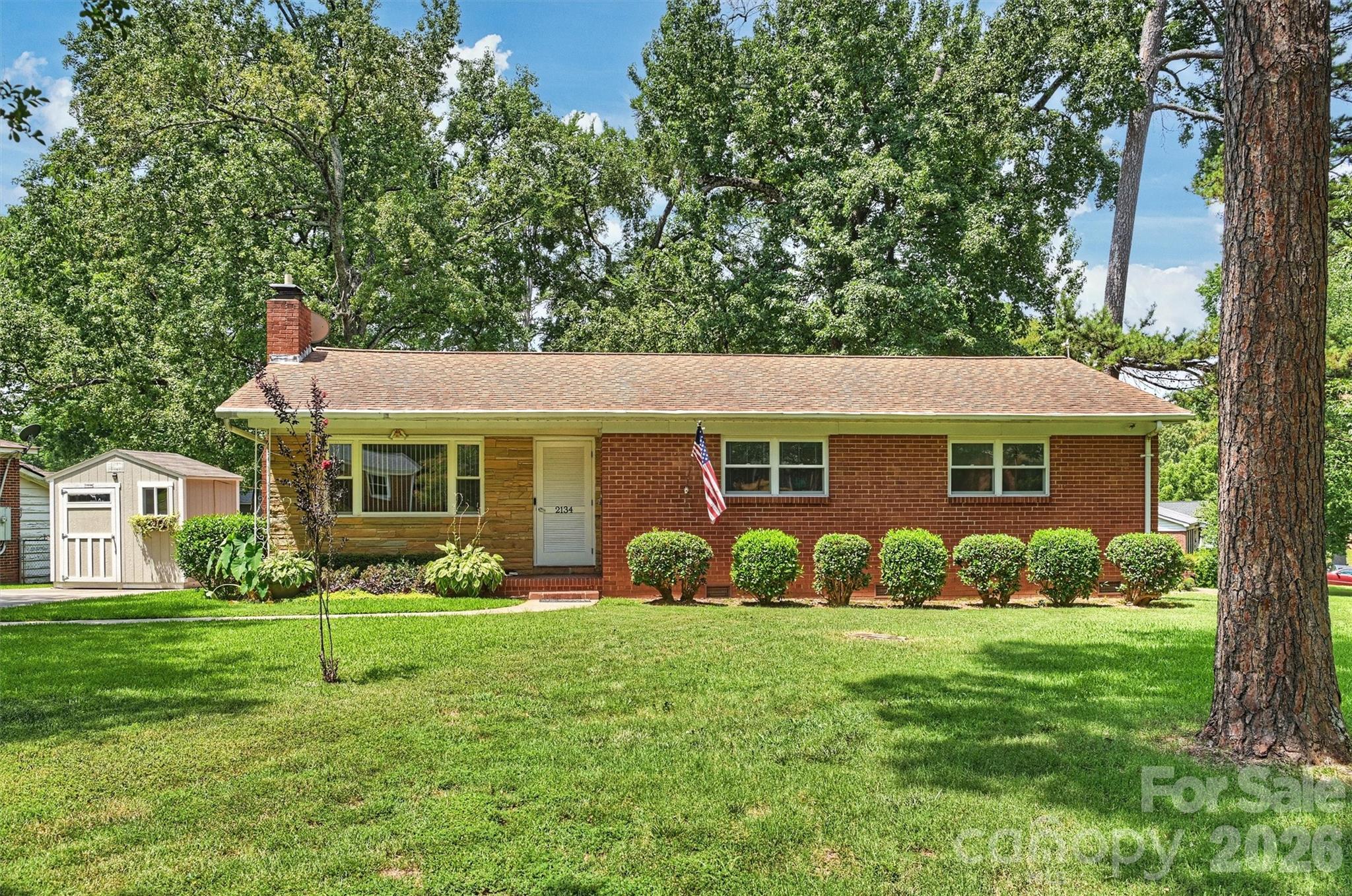 2nd image of 2134 Bromwich Rd, Charlotte, NC 28208 | MLS# 4402911