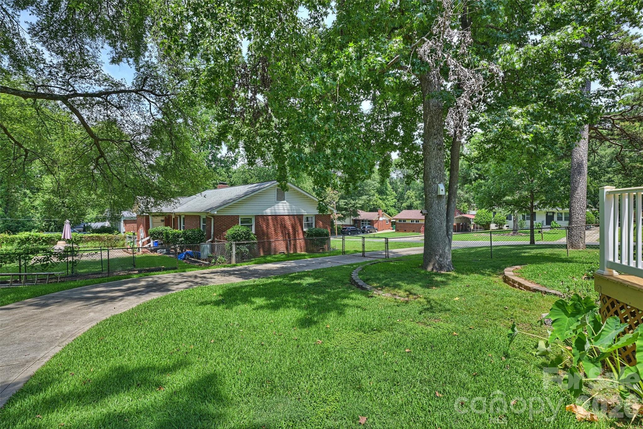 45th image of 2134 Bromwich Rd, Charlotte, NC 28208 | MLS# 4402911