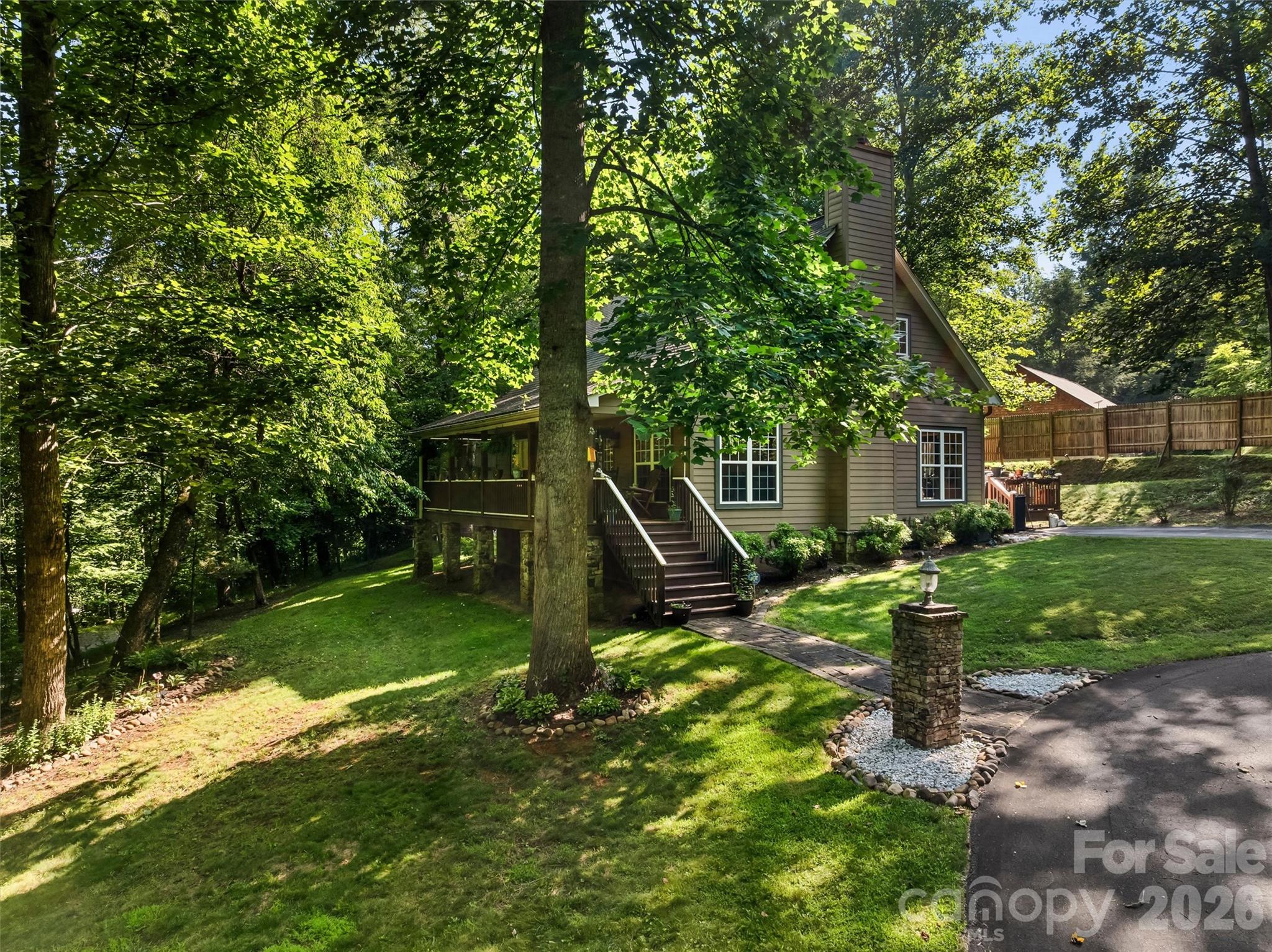 Homes for sale in Whittier, NC | 315 Honey Locust Ln, Whittier, NC 28789 | MLS# 4403024