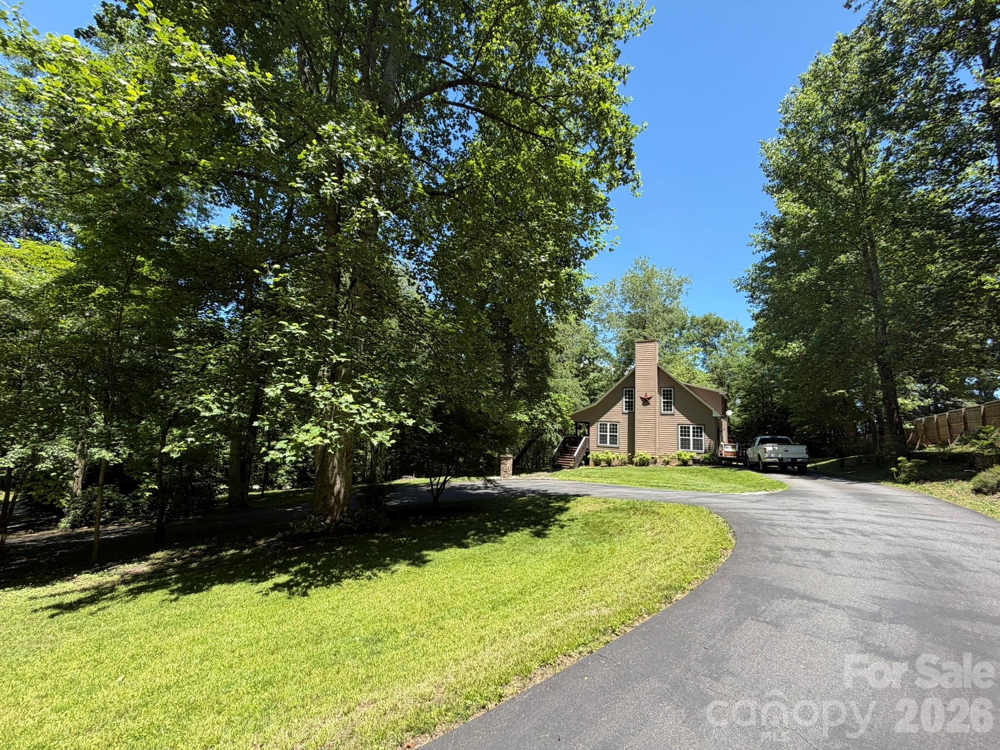 Homes for sale in Whittier, NC | 315 Honey Locust Ln, Whittier, NC 28789 | MLS# 4403024