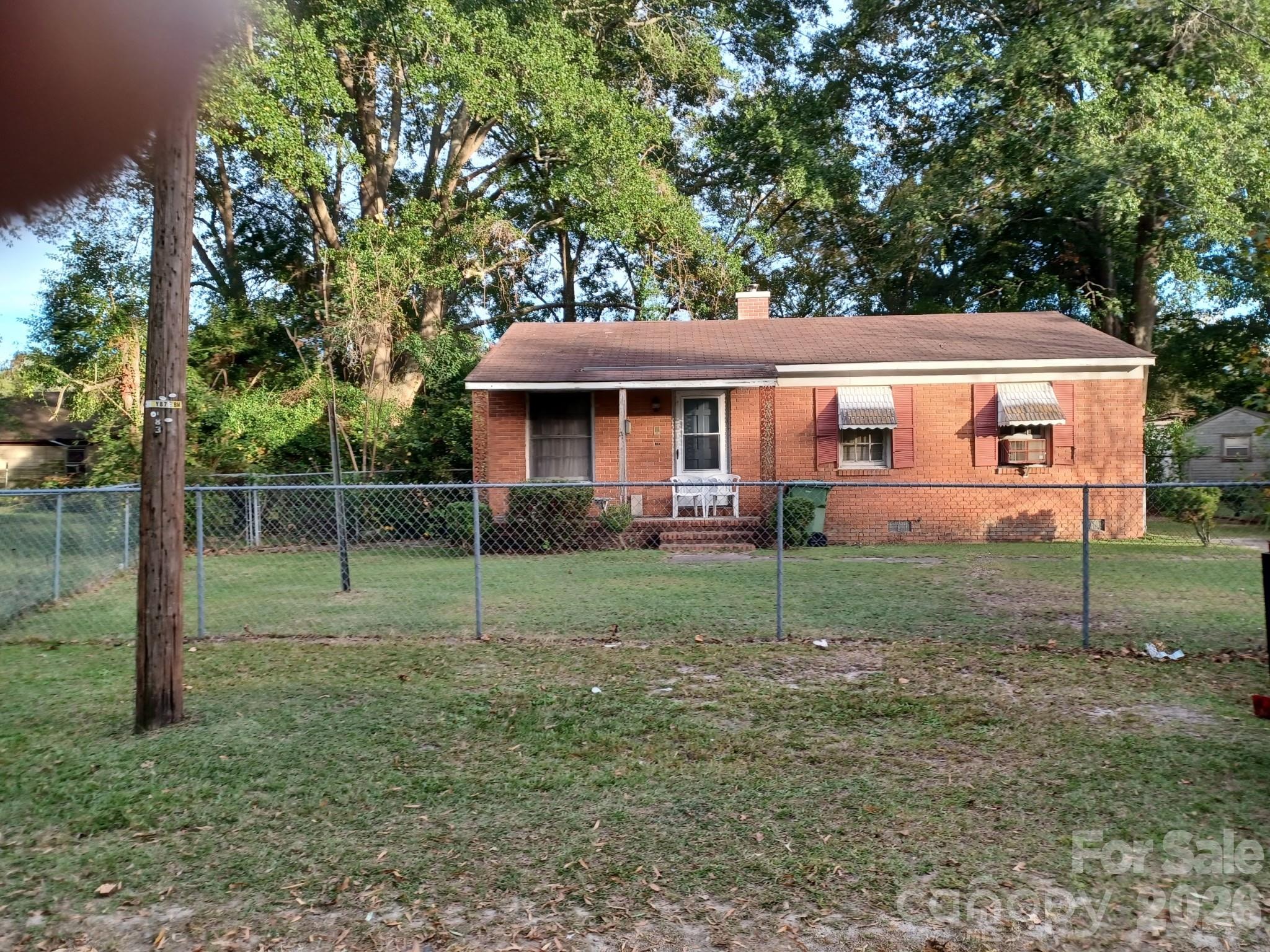 Homes for sale in Florence, SC | 806 Brunson St, Florence, SC 29506 | MLS# 4403077