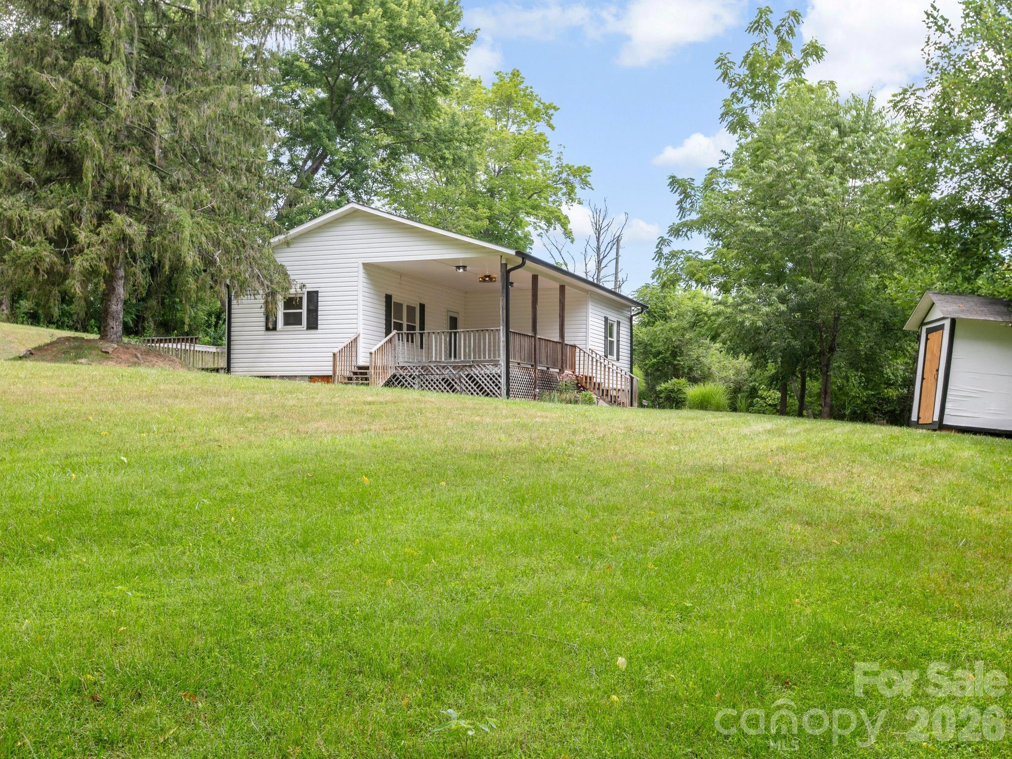 2nd image of 47 Carolina Mountain Dr, Candler, NC 28715 | MLS# 4403148