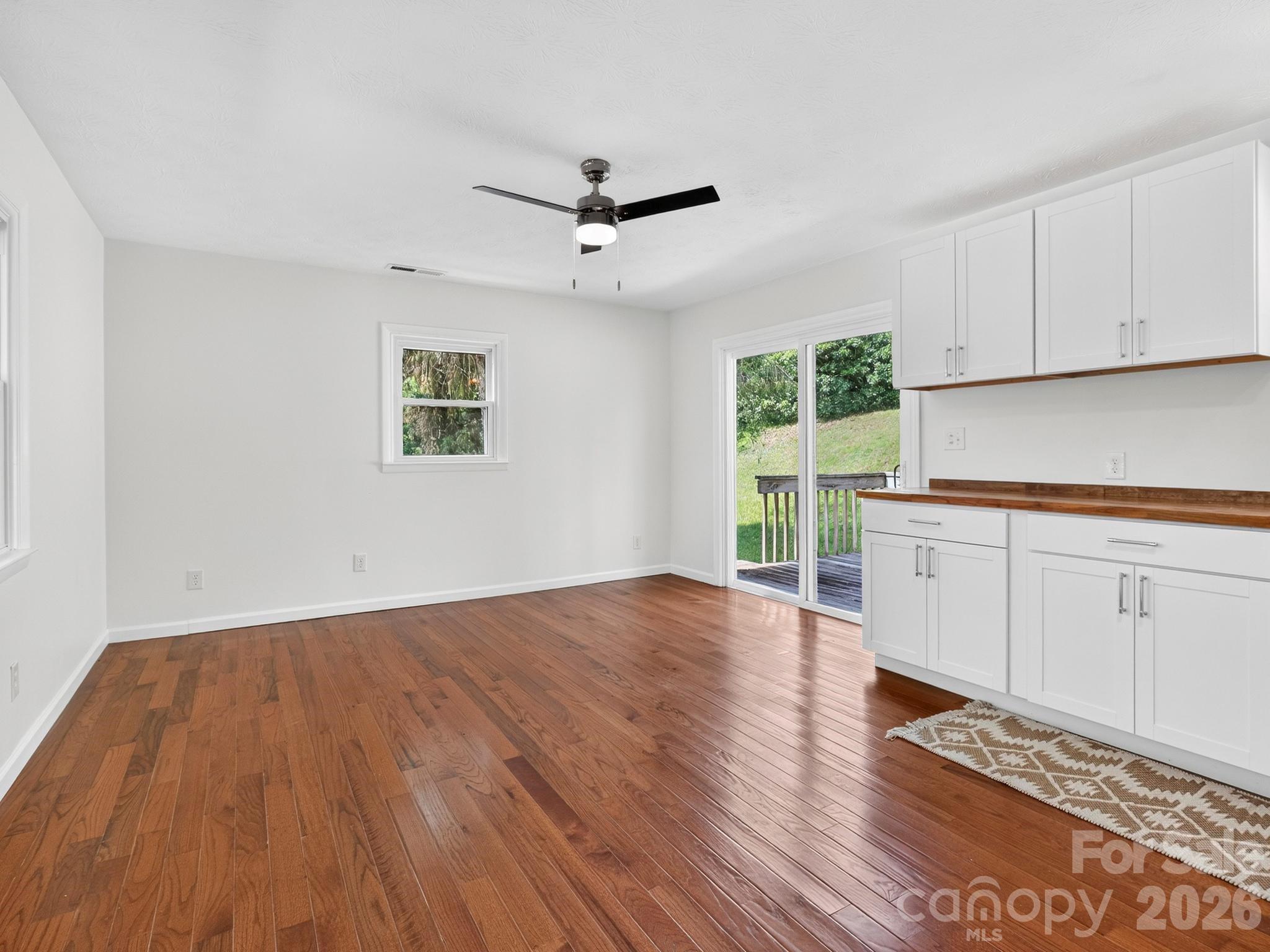 5th image of 47 Carolina Mountain Dr, Candler, NC 28715 | MLS# 4403148