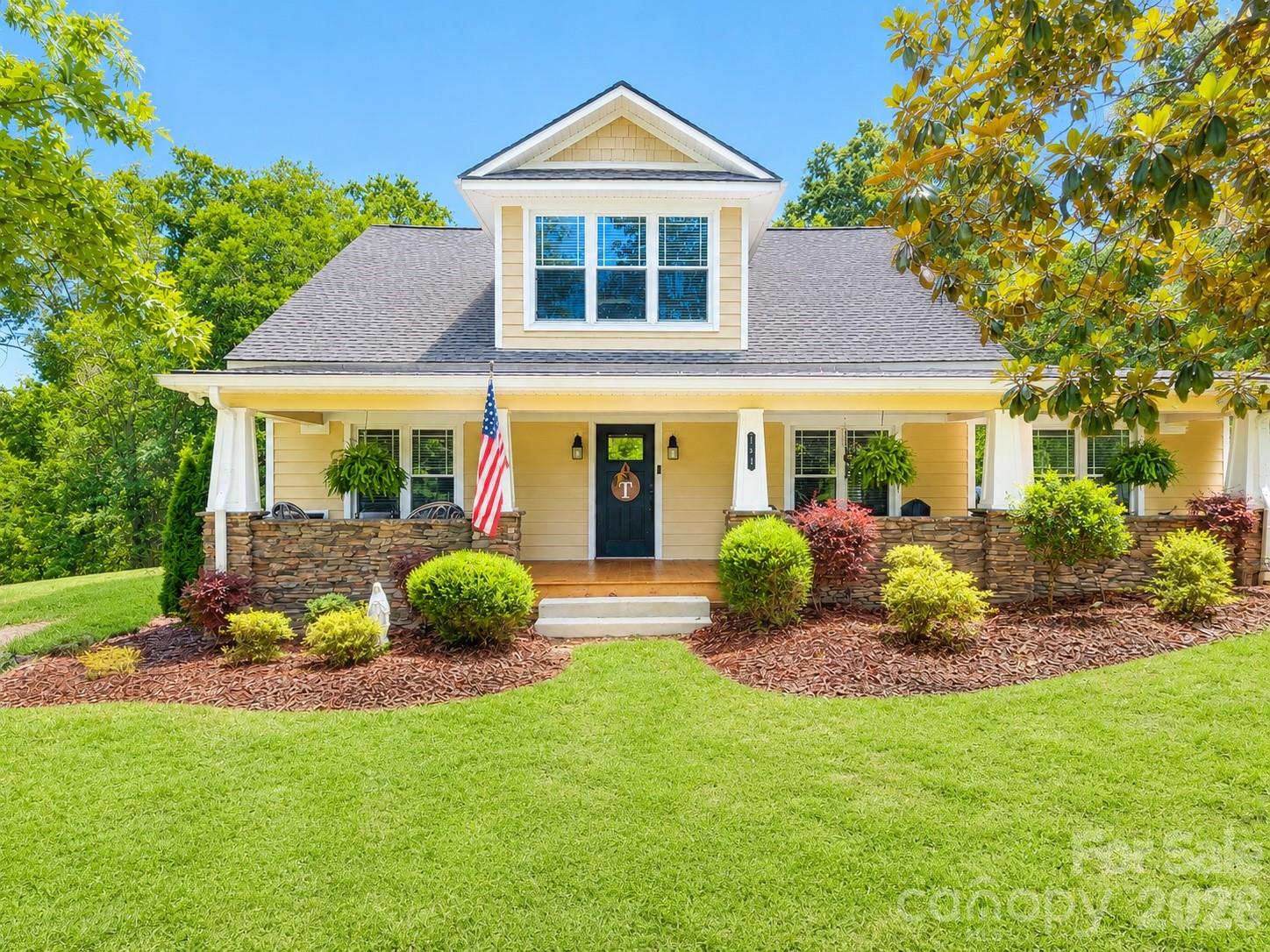 1st image of 708 N Grove St, Lincolnton, NC 28092 | MLS# 4403174