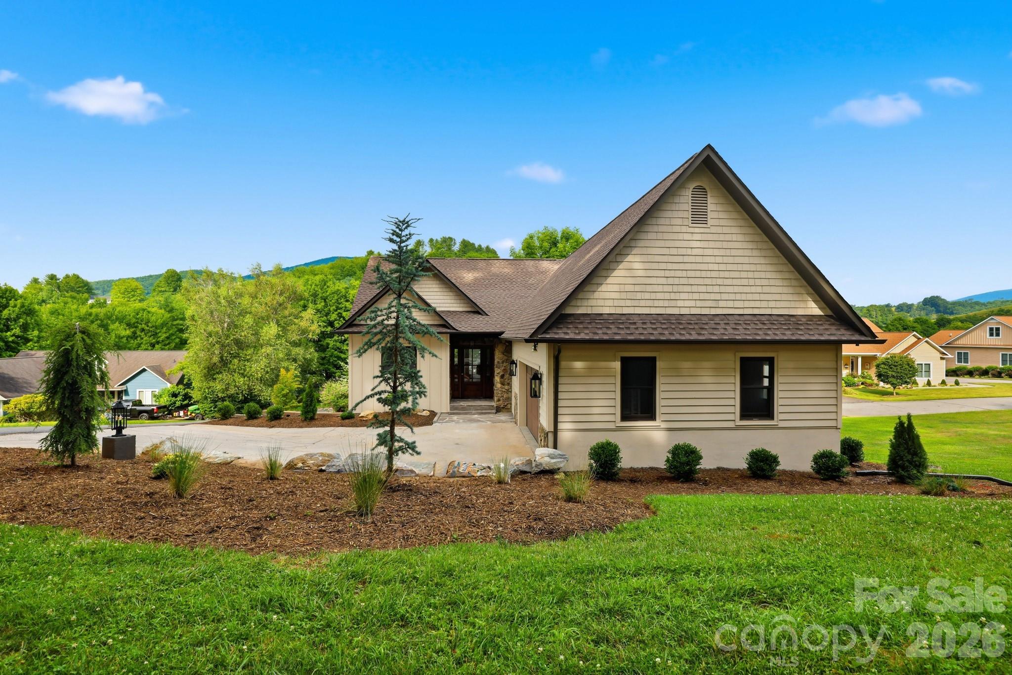 Homes for sale in Jefferson, NC | 643 W Landing Dr, Jefferson, NC 28640 | MLS# 4403187