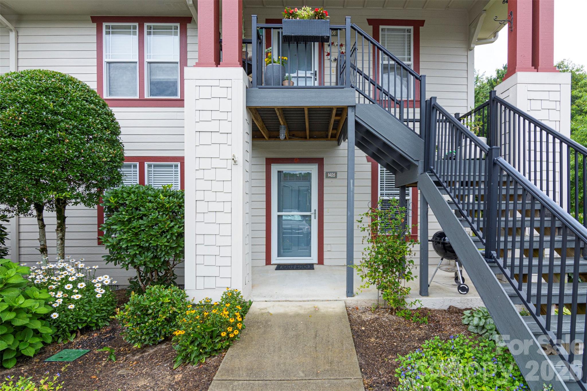 2nd image of 1405 Deermouse Wy, Hendersonville, NC 28792 | MLS# 4403319