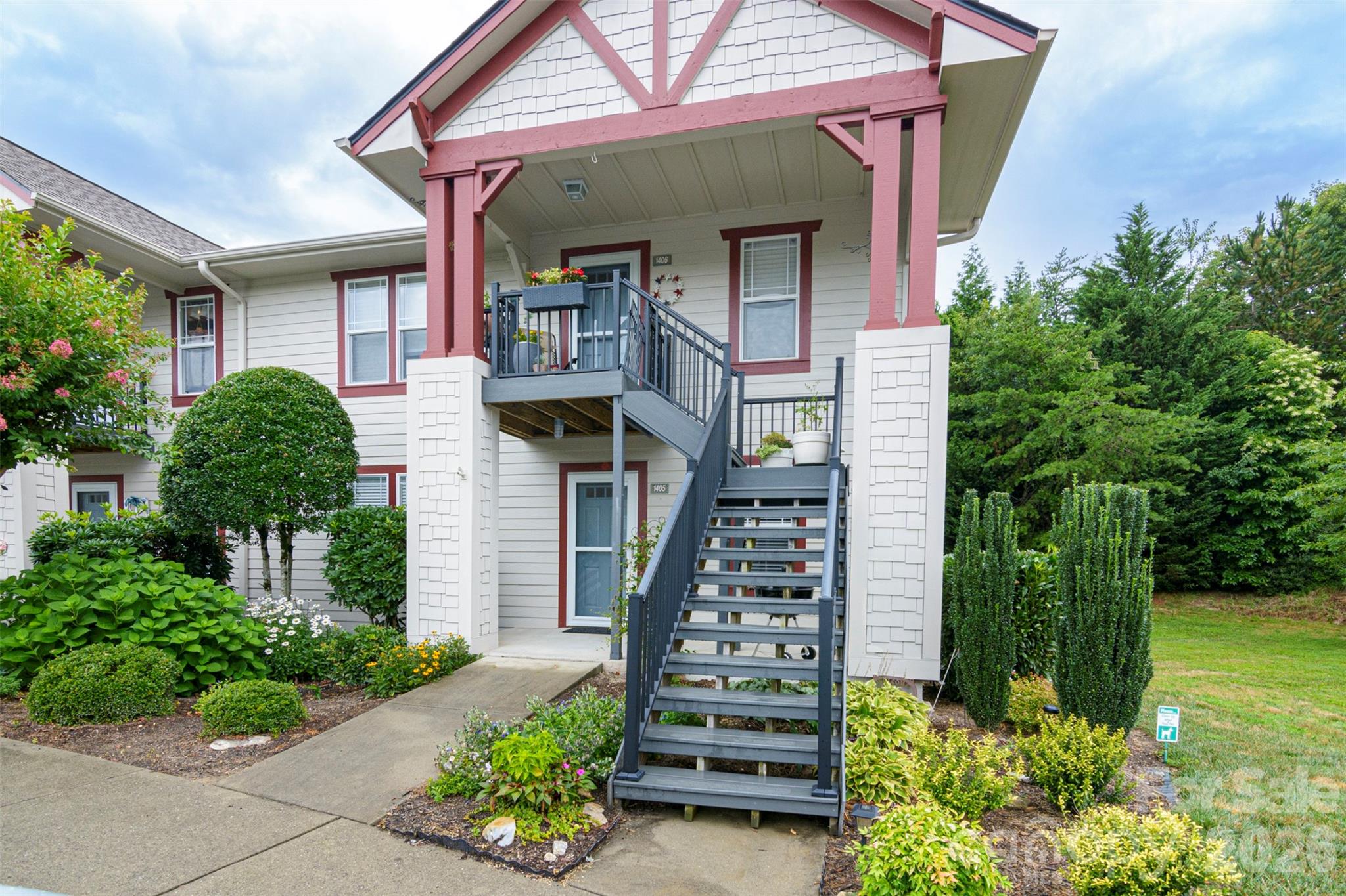 1st image of 1405 Deermouse Wy, Hendersonville, NC 28792 | MLS# 4403319