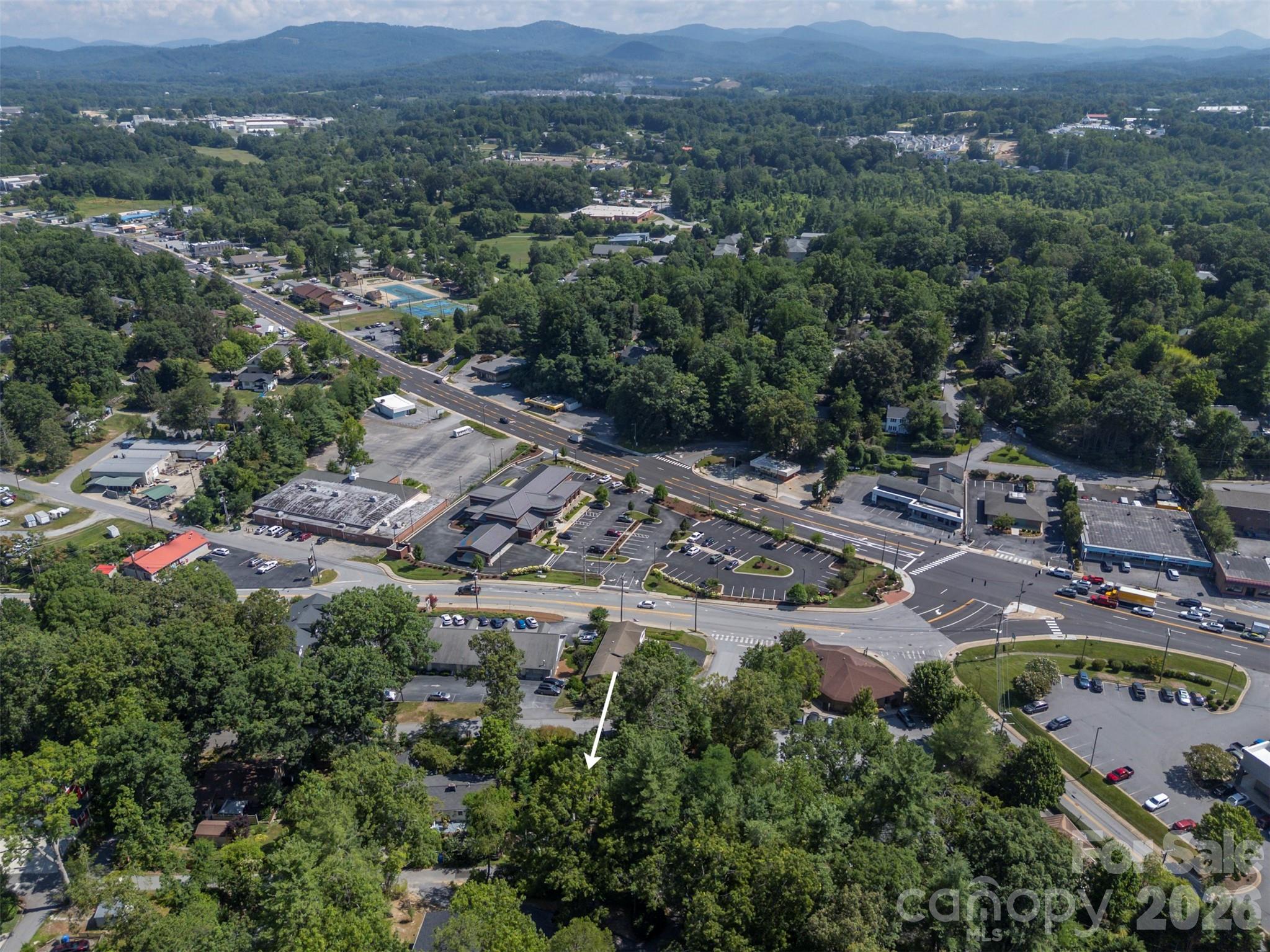 47th image of 720 Sylvan Blvd, Hendersonville, NC 28791 | MLS# 4403637