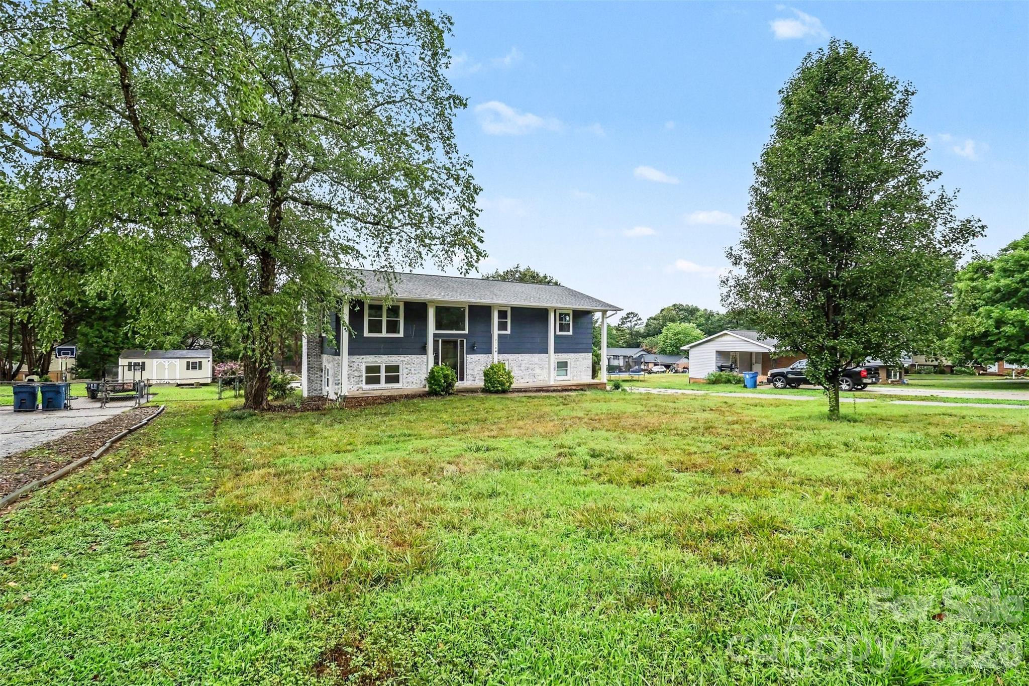3rd image of 2310 24Th Ave Ne, Hickory, NC 28601 | MLS# 4403781