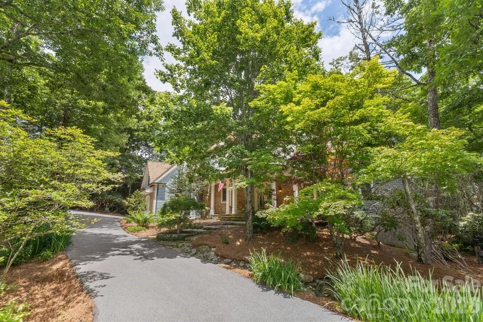 Homes for sale in Highlands, NC | 17 Sunset Tr, Highlands, NC 28741 | MLS# 4403993