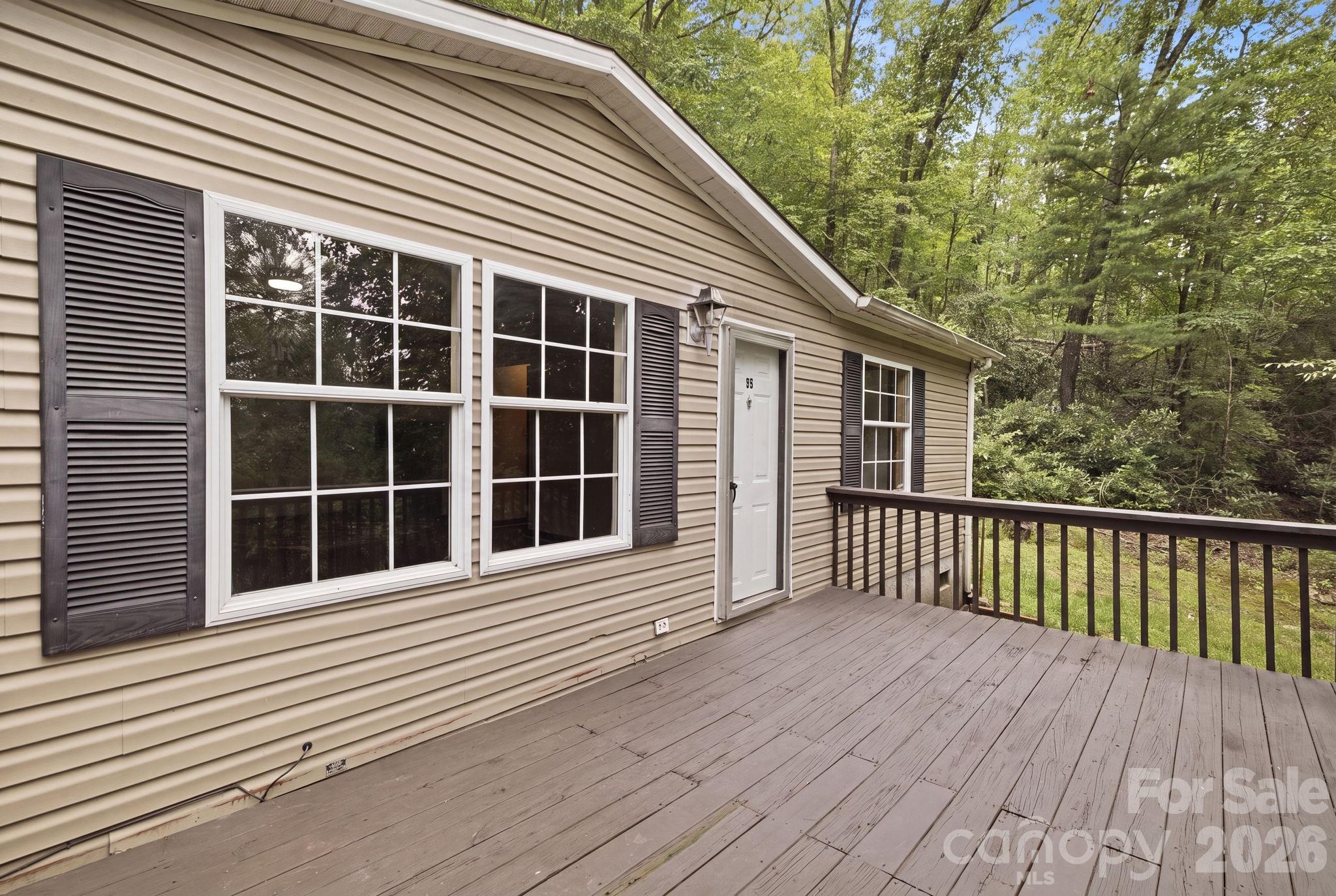 Homes for sale in Spruce Pine, NC | 55 Twin Oaks Ln, Spruce Pine, NC 28777 | MLS# 4404051