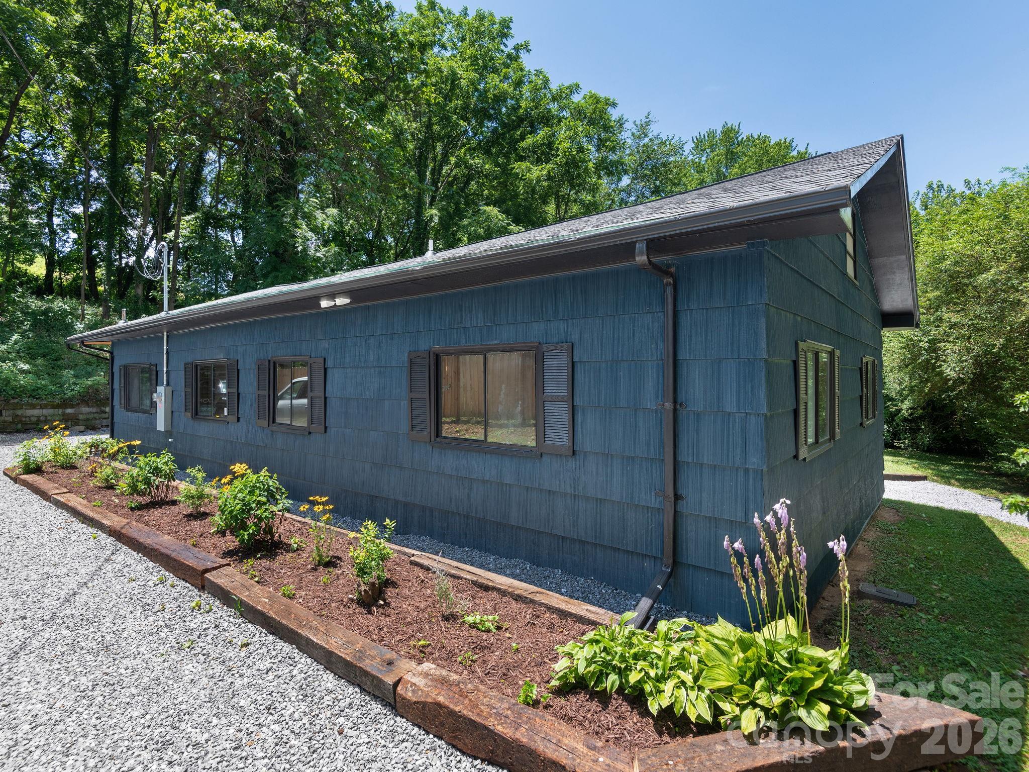 4th image of 78 Travis St, Clyde, NC 28721 | MLS# 4404246