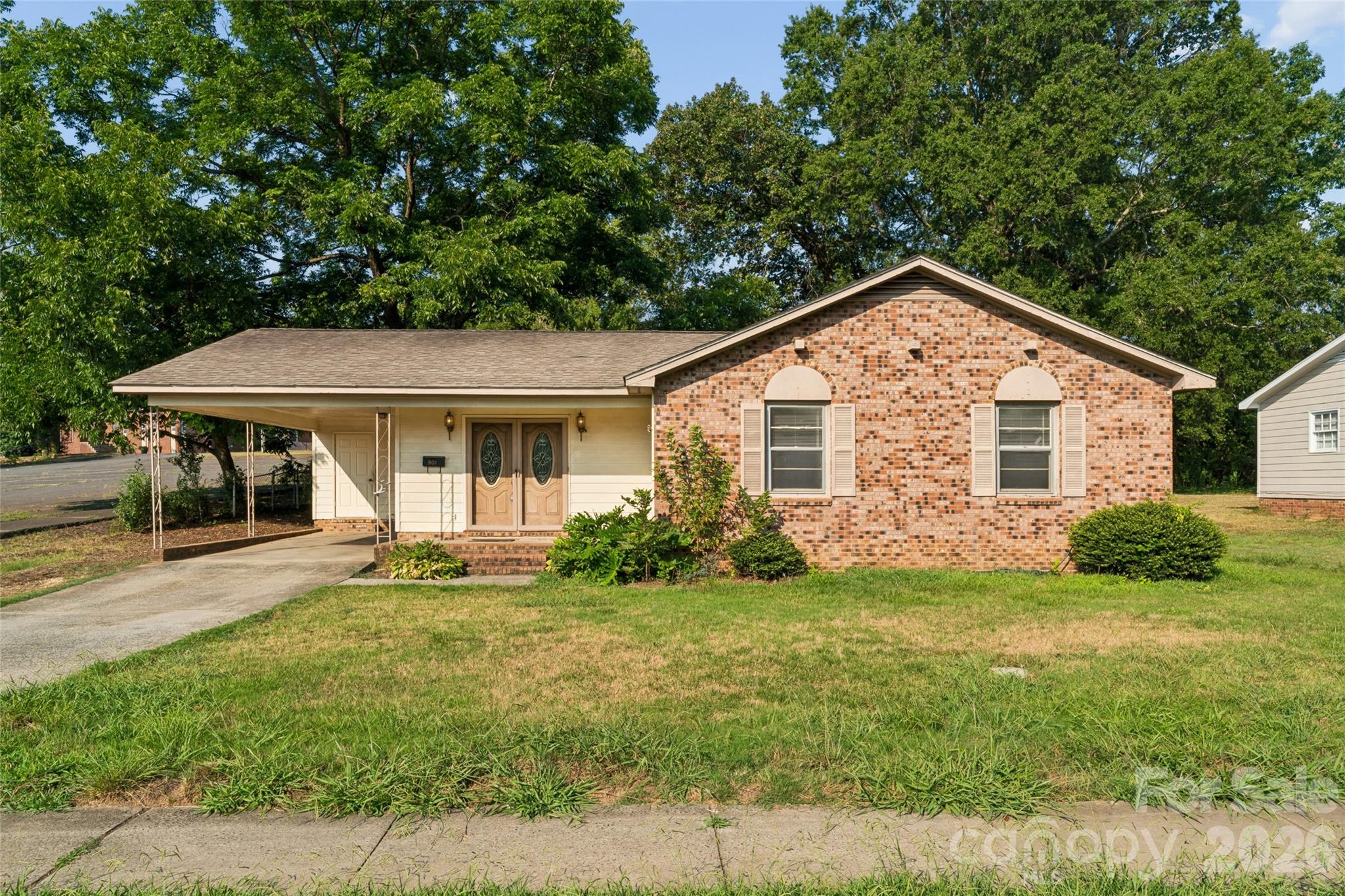 2nd image of 901 Kennedy St, Monroe, NC 28110 | MLS# 4404296