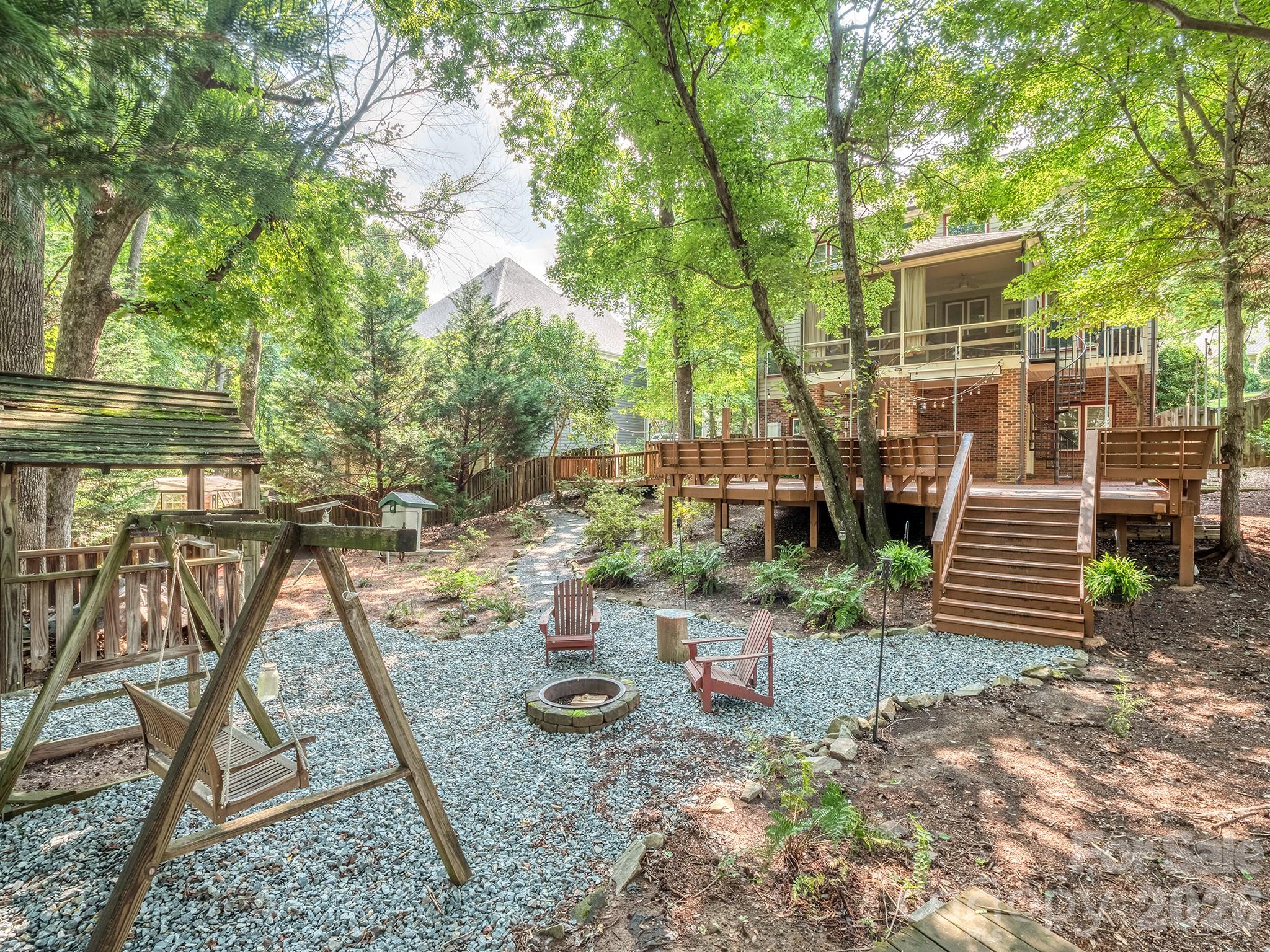 35th image of 223 N Brackenbury Ln, Charlotte, NC 28270 | MLS# 4404360