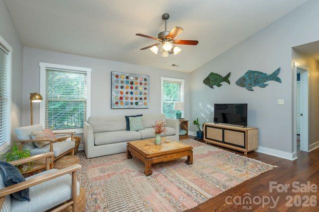 2nd image of 43 Flynn Branch Rd, Asheville, NC 28804 | MLS# 4404433