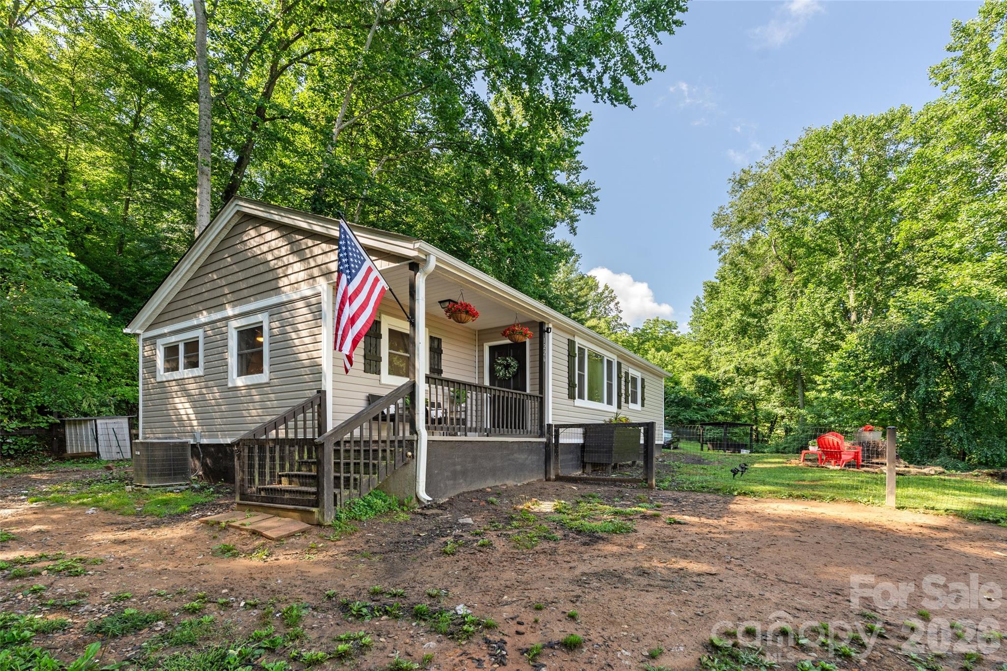 Homes for sale in Leicester, NC | 1226 Newfound Rd, Leicester, NC 28748 | MLS# 4404463