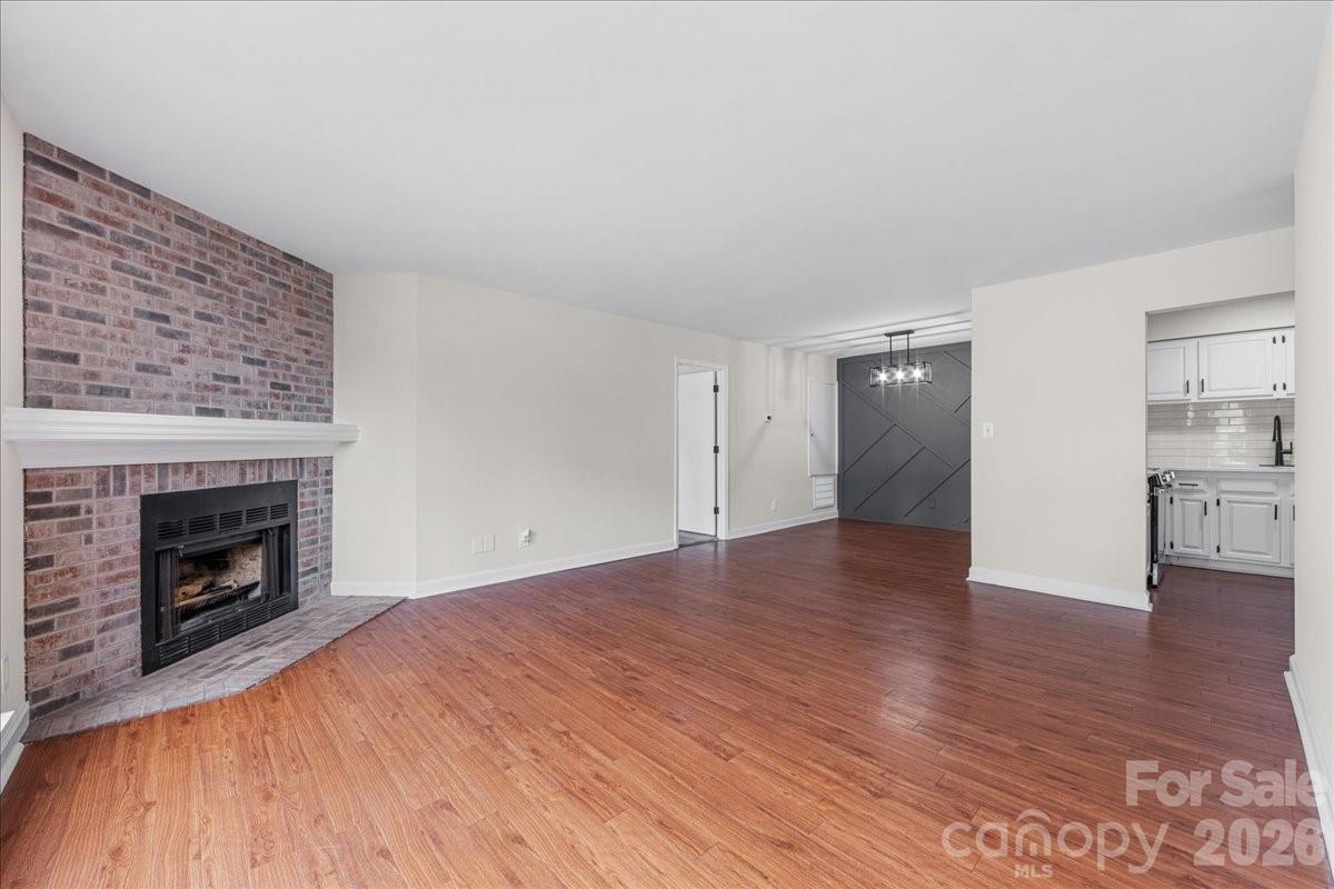 3rd image of 1612 Sharon Rd W, Charlotte, NC 28210