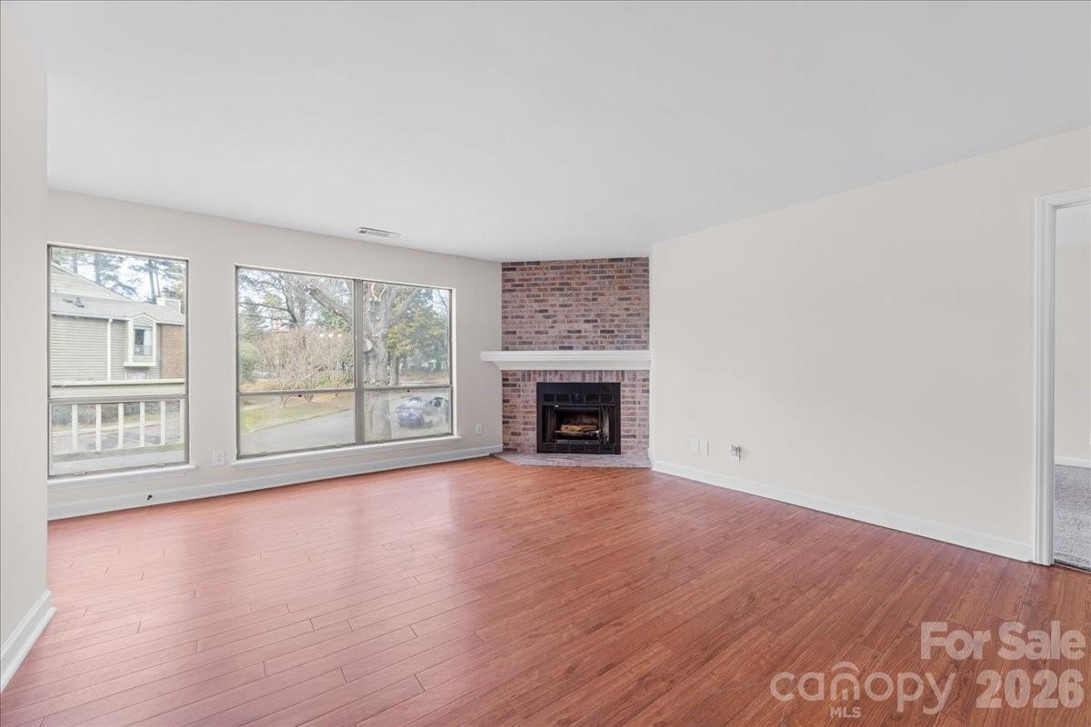 4th image of 1612 Sharon Rd W, Charlotte, NC 28210