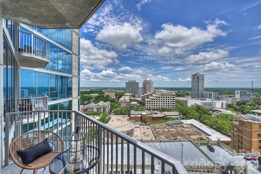 2nd image of 210 N Church Street Street #1711, Charlotte, NC 28202 | MLS# 4404603