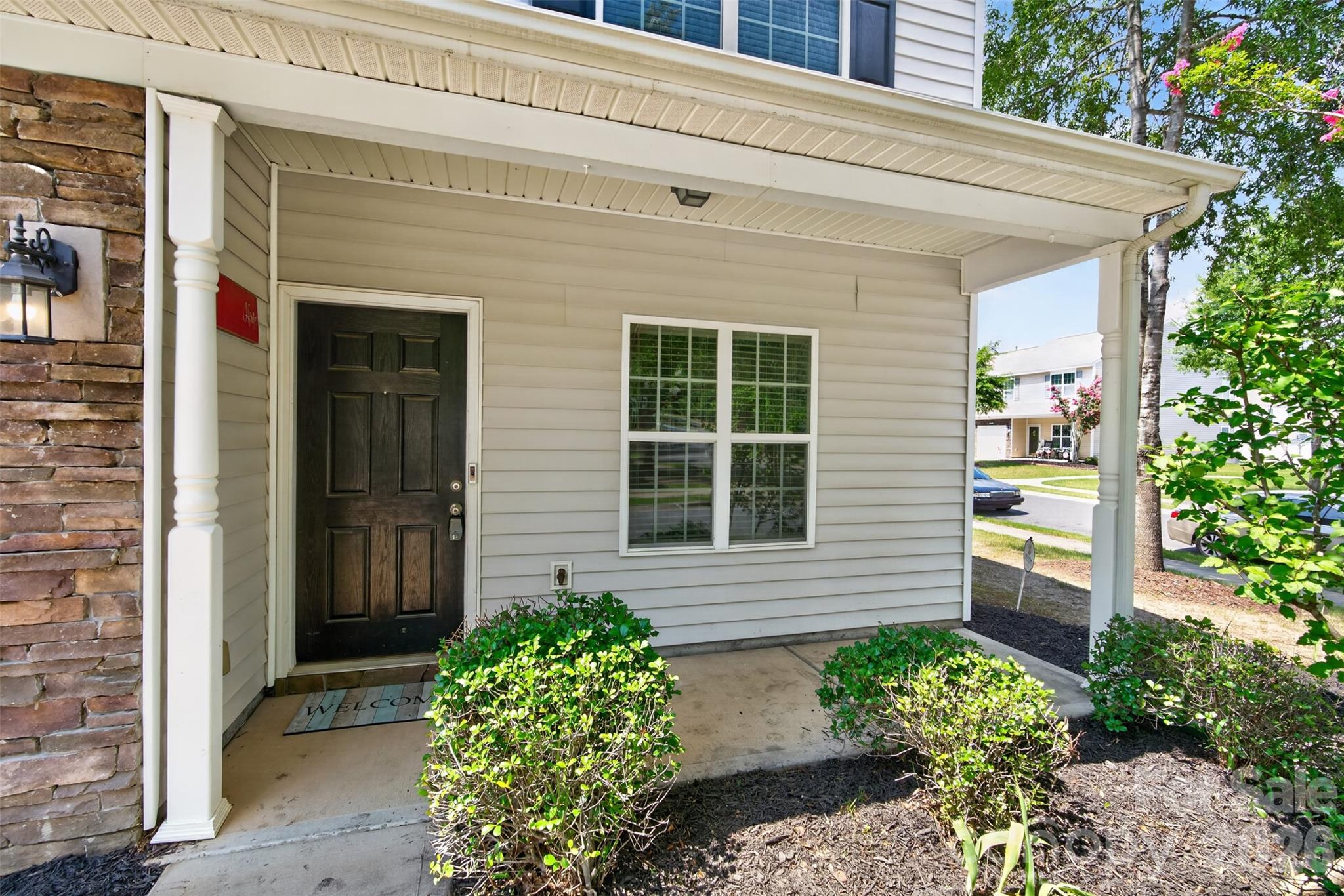 3rd image of 13904 Singleleaf Ln, Charlotte, NC 28278 | MLS# 4404805