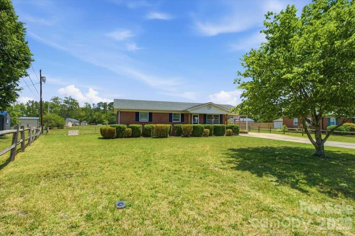 3rd image of 990 Colonial Dr, China Grove, NC 28023 | MLS# 4404839