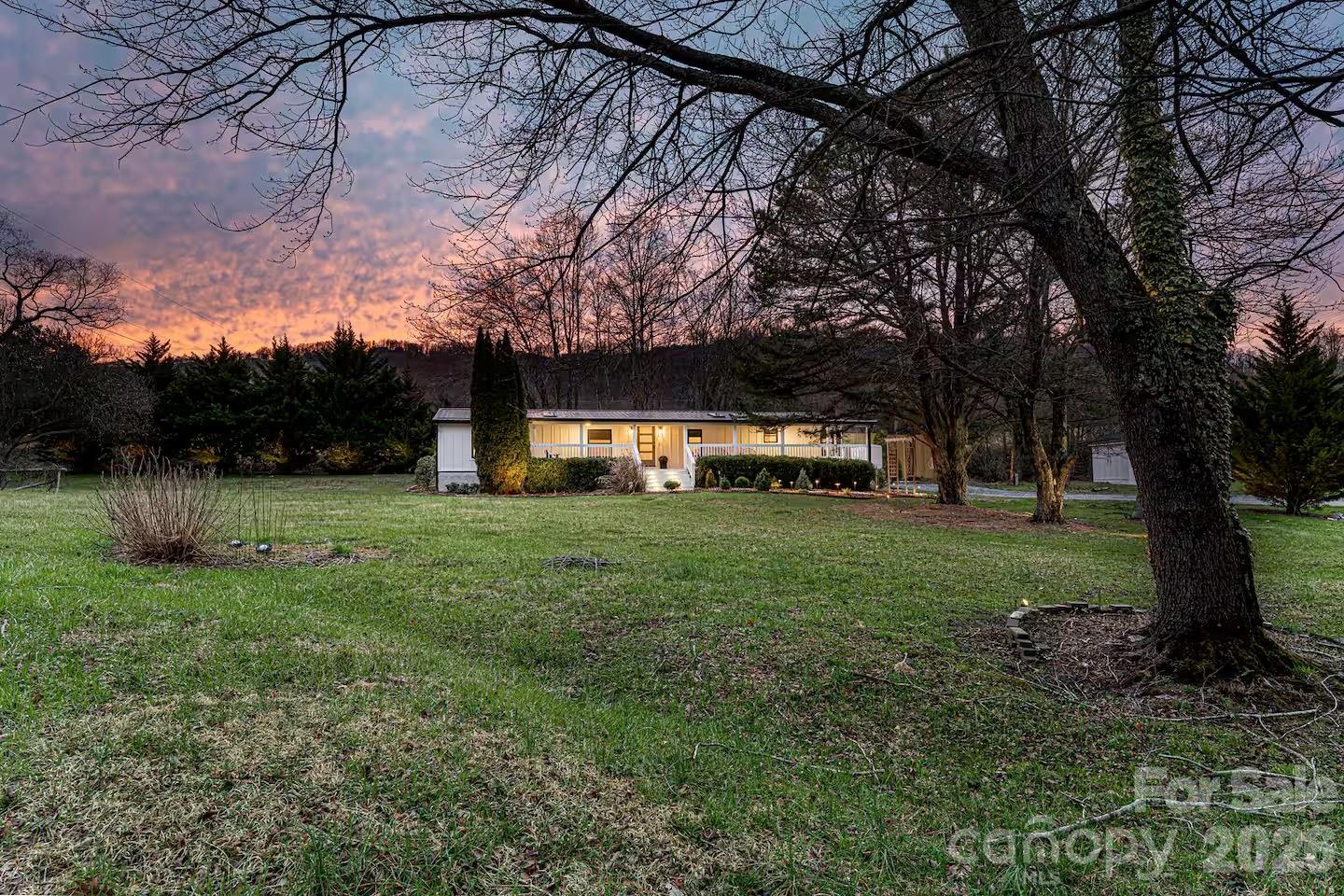 1st image of 2 Shady Oak Ln, Arden, NC 28704 | MLS# 4404910