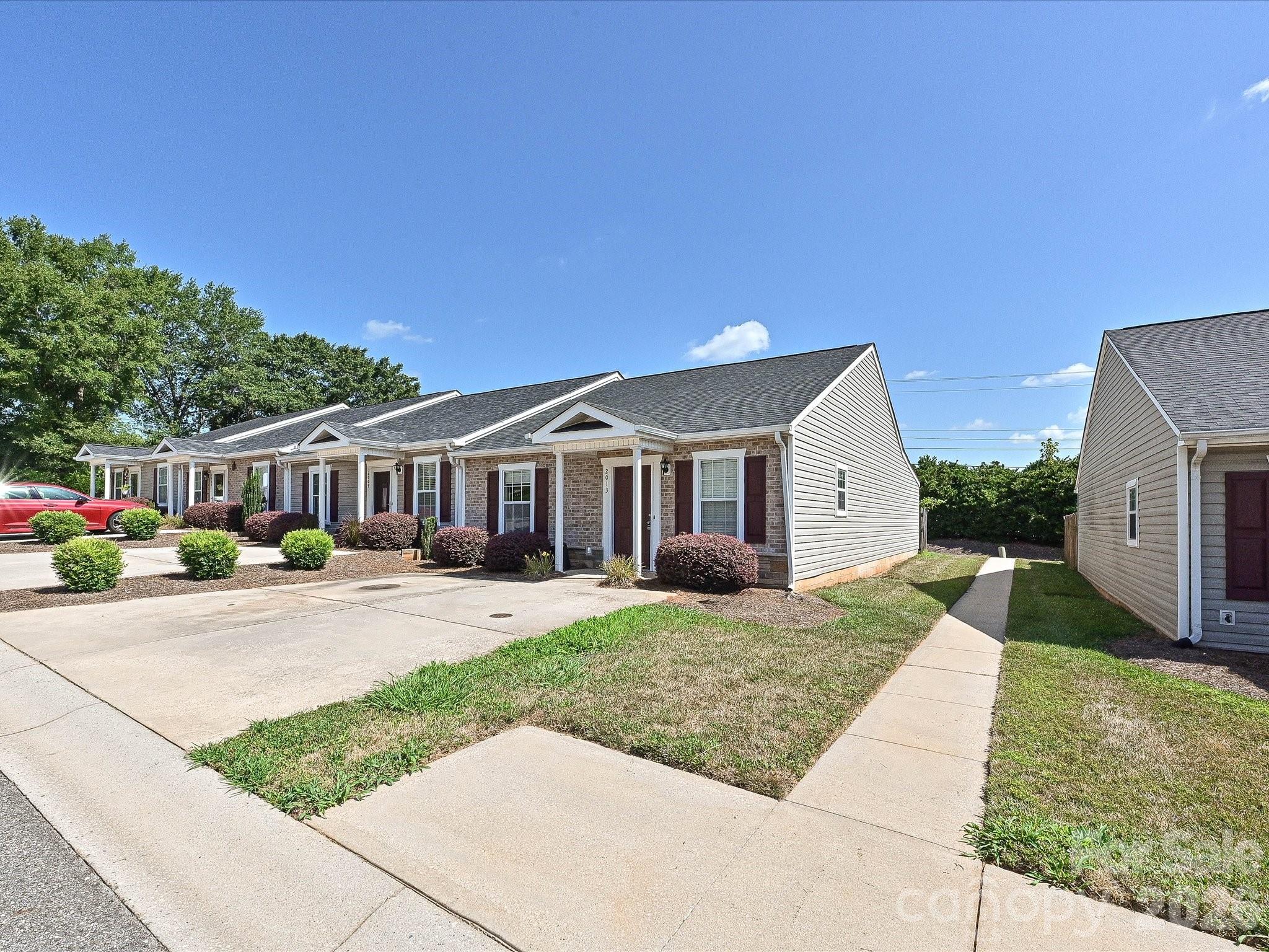 Homes for sale in Cramerton, NC | 2013 Pin Oak Pl, Cramerton, NC 28032 | MLS# 4404969