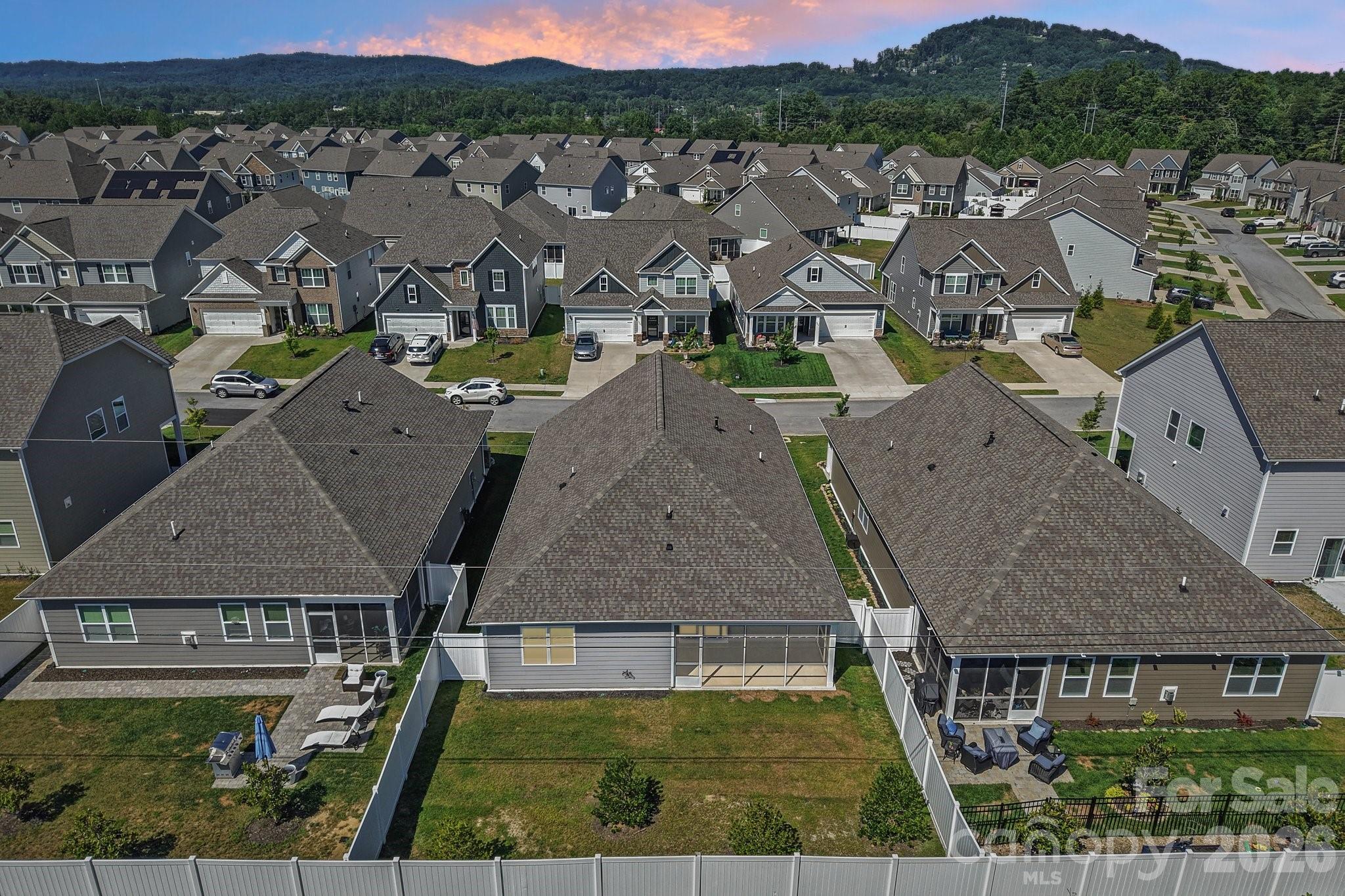 48th image of 505 Fox Cove Rd, Hendersonville, NC 28792 | MLS# 4405060