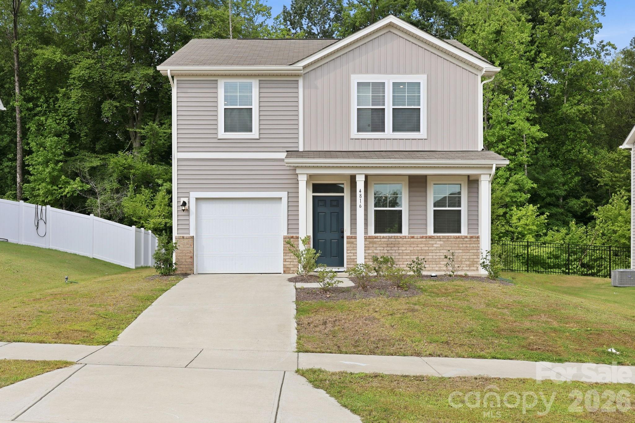 2nd image of 4816 Raspberry Knoll Dr, Charlotte, NC 28208 | MLS# 4405142