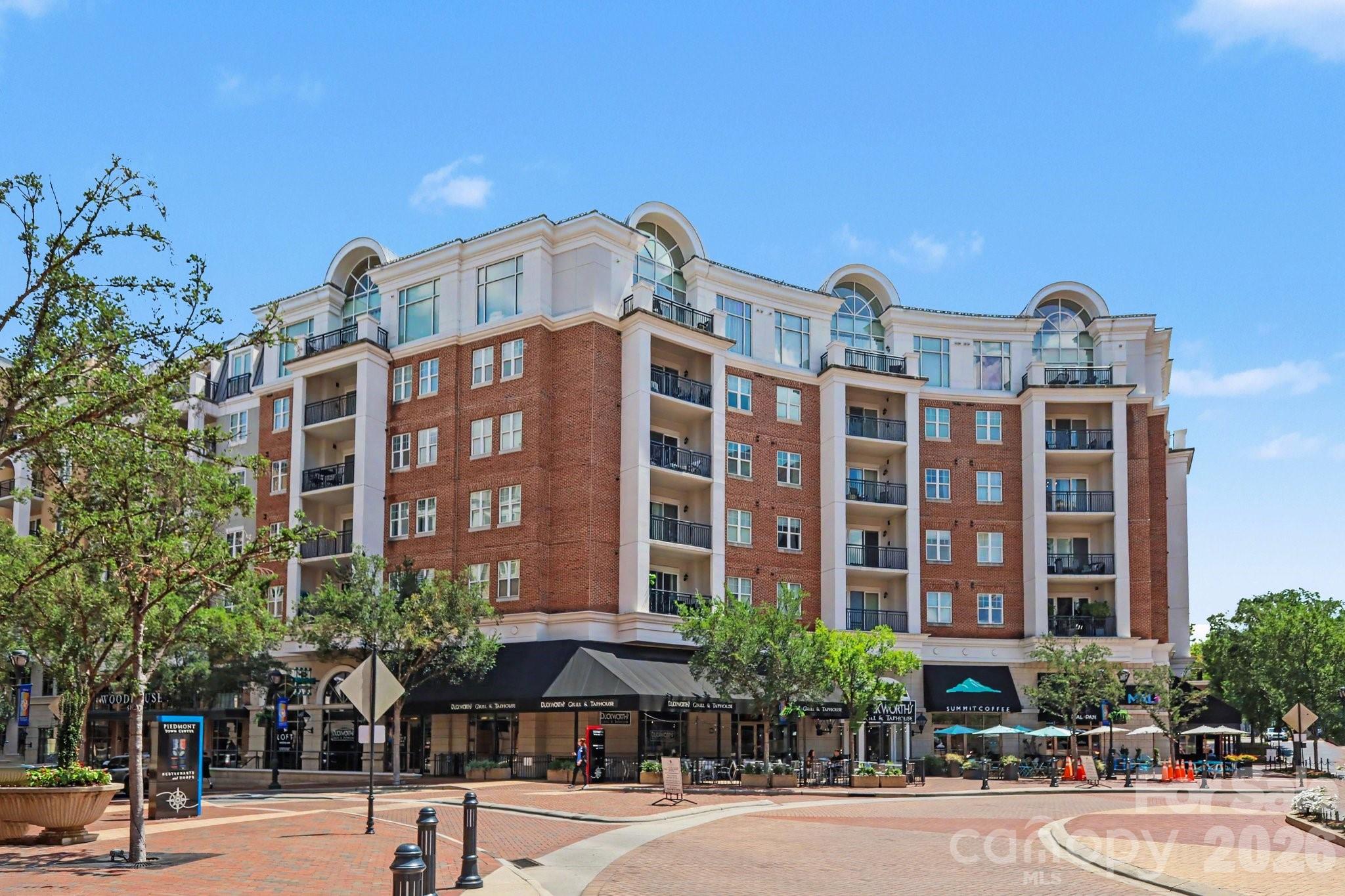 3rd image of 4625 Piedmont Row Dr #417, Charlotte, NC 28210 | MLS# 4405163