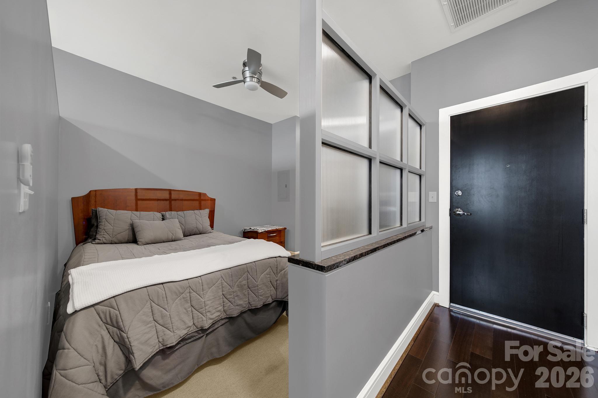 3rd image of 333 W Trade St #2701, Charlotte, NC 28202 | MLS# 4405279