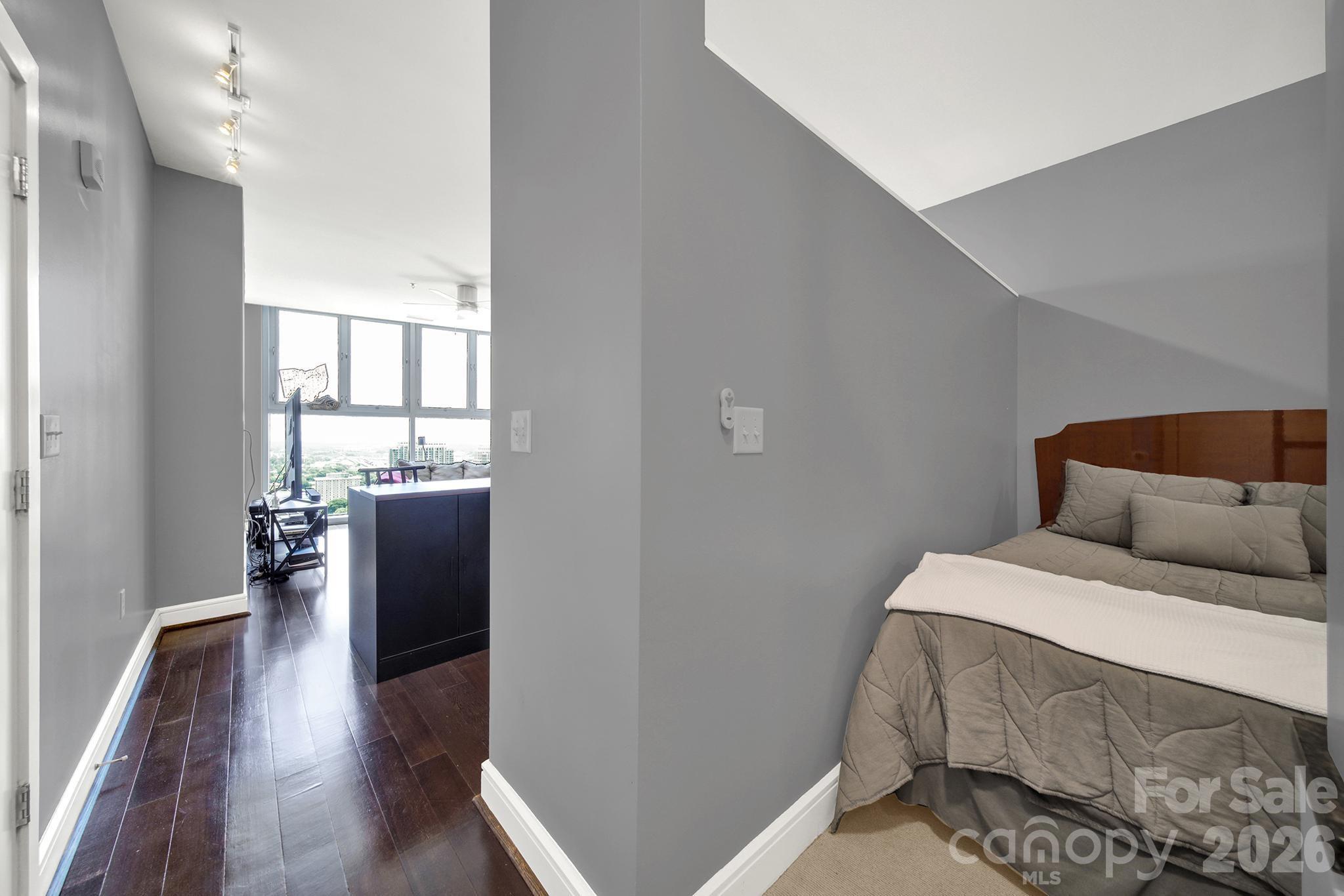 4th image of 333 W Trade St #2701, Charlotte, NC 28202 | MLS# 4405279