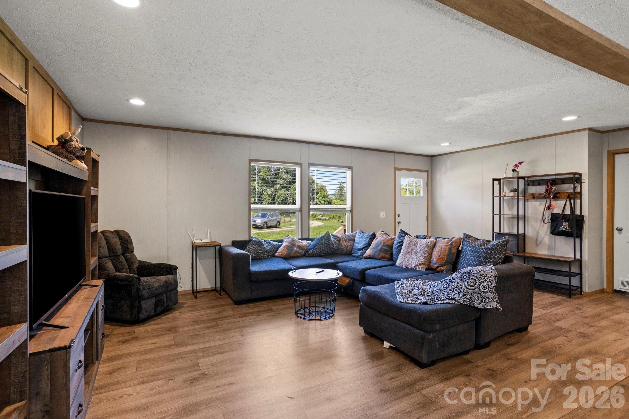 3rd image of 18 Moss Ln, Hendersonville, NC 28792 | MLS# 4405486
