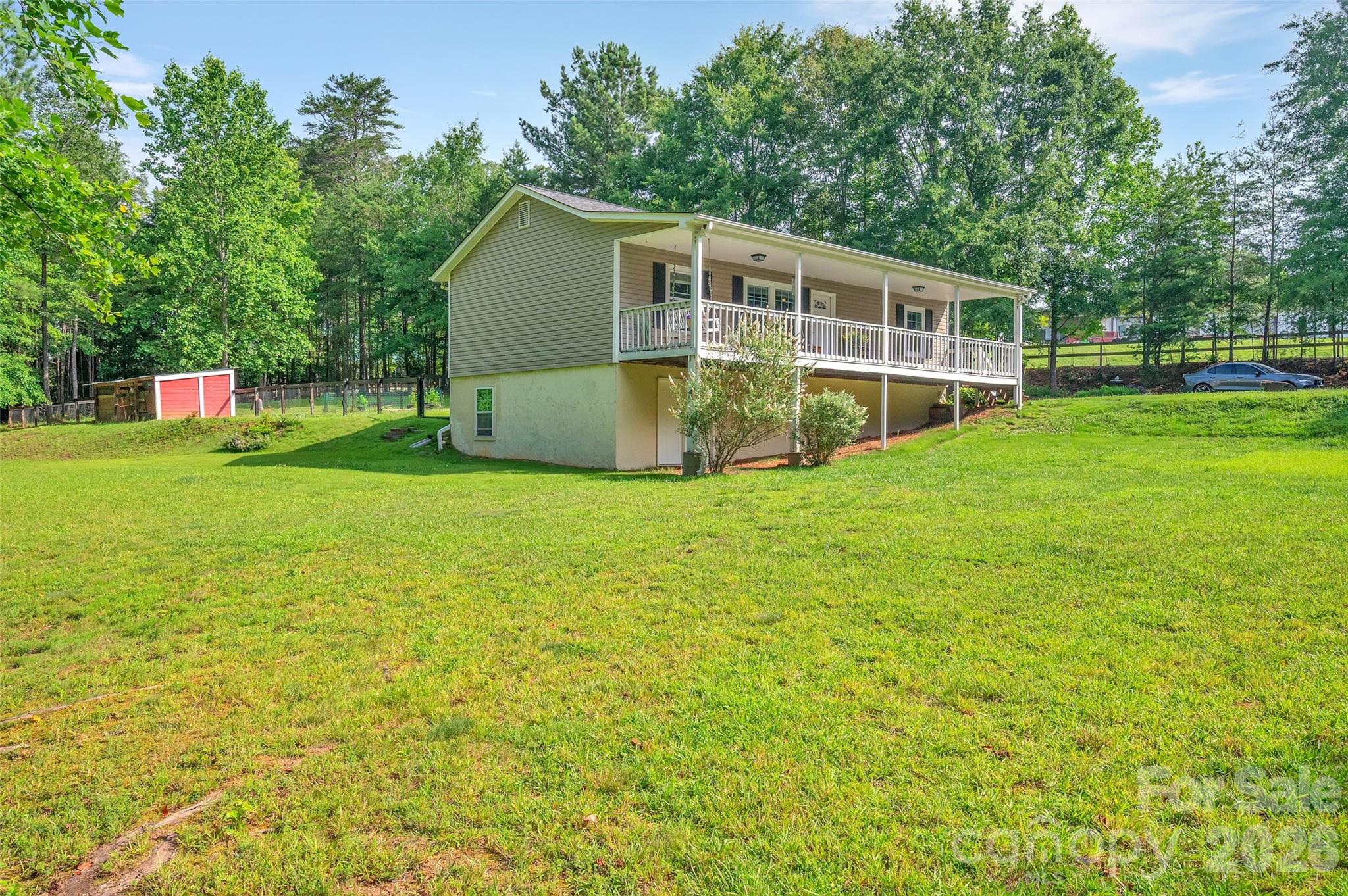 3rd image of 1095 E Prince Rd, Landrum, SC 29356 | MLS# 4405538