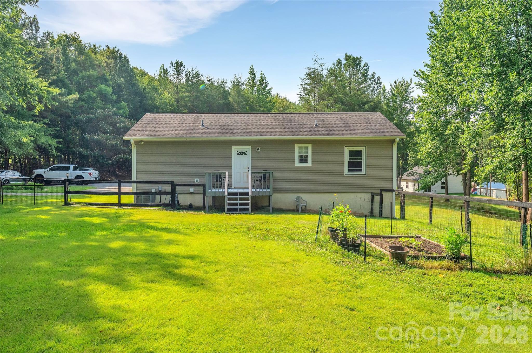 4th image of 1095 E Prince Rd, Landrum, SC 29356 | MLS# 4405538