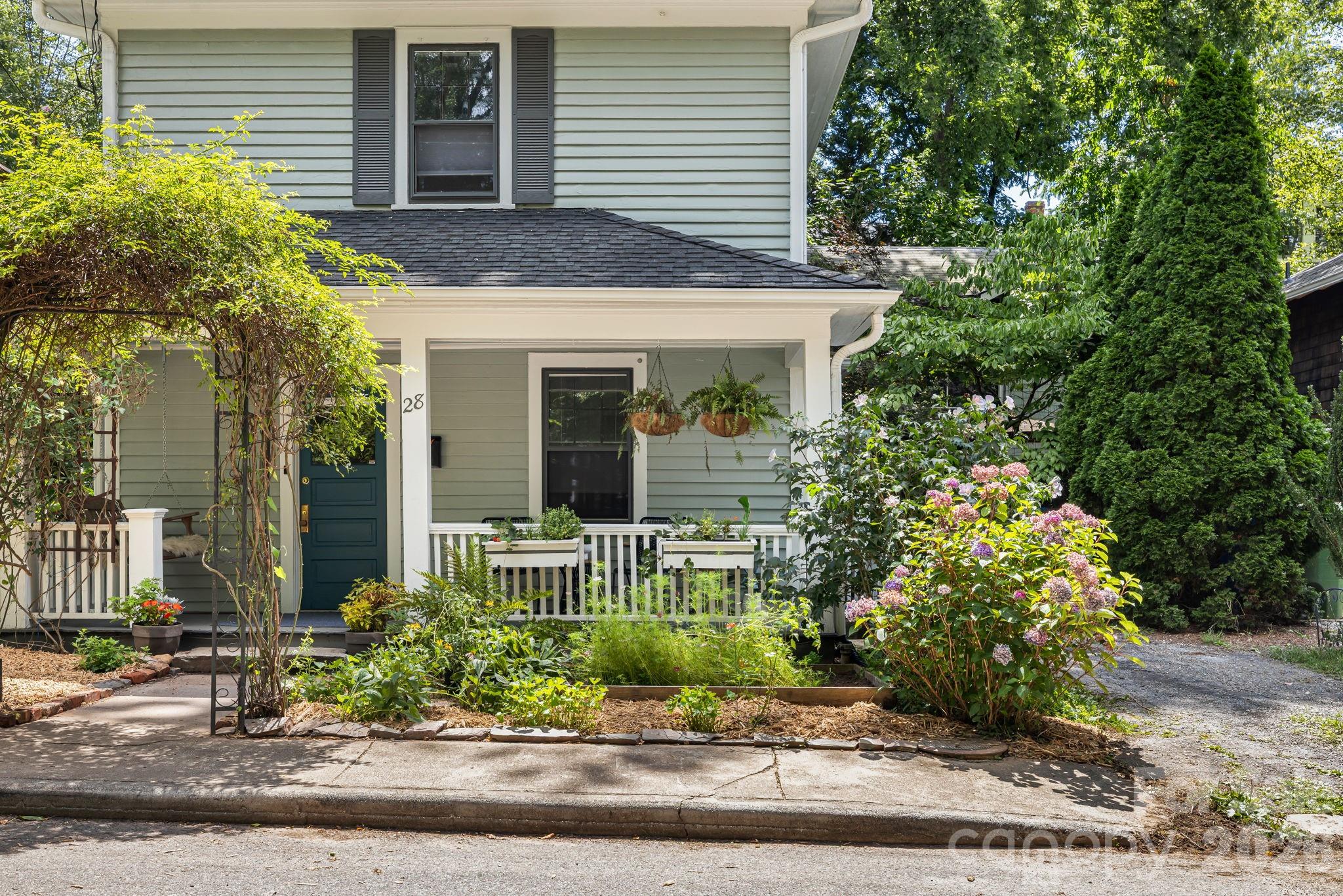 4th image of 28 Woodlawn Ave, Asheville, NC 28801 | MLS# 4405546