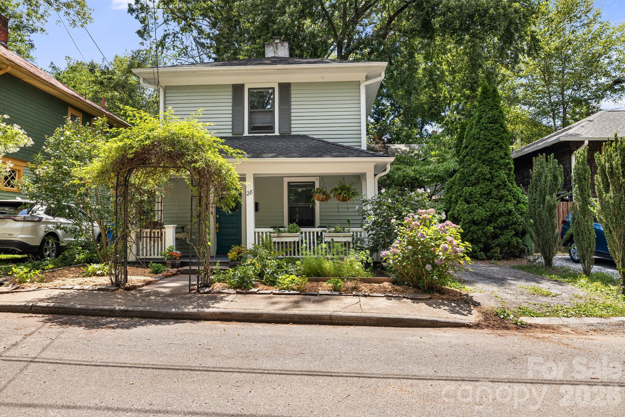 2nd image of 28 Woodlawn Ave, Asheville, NC 28801 | MLS# 4405546