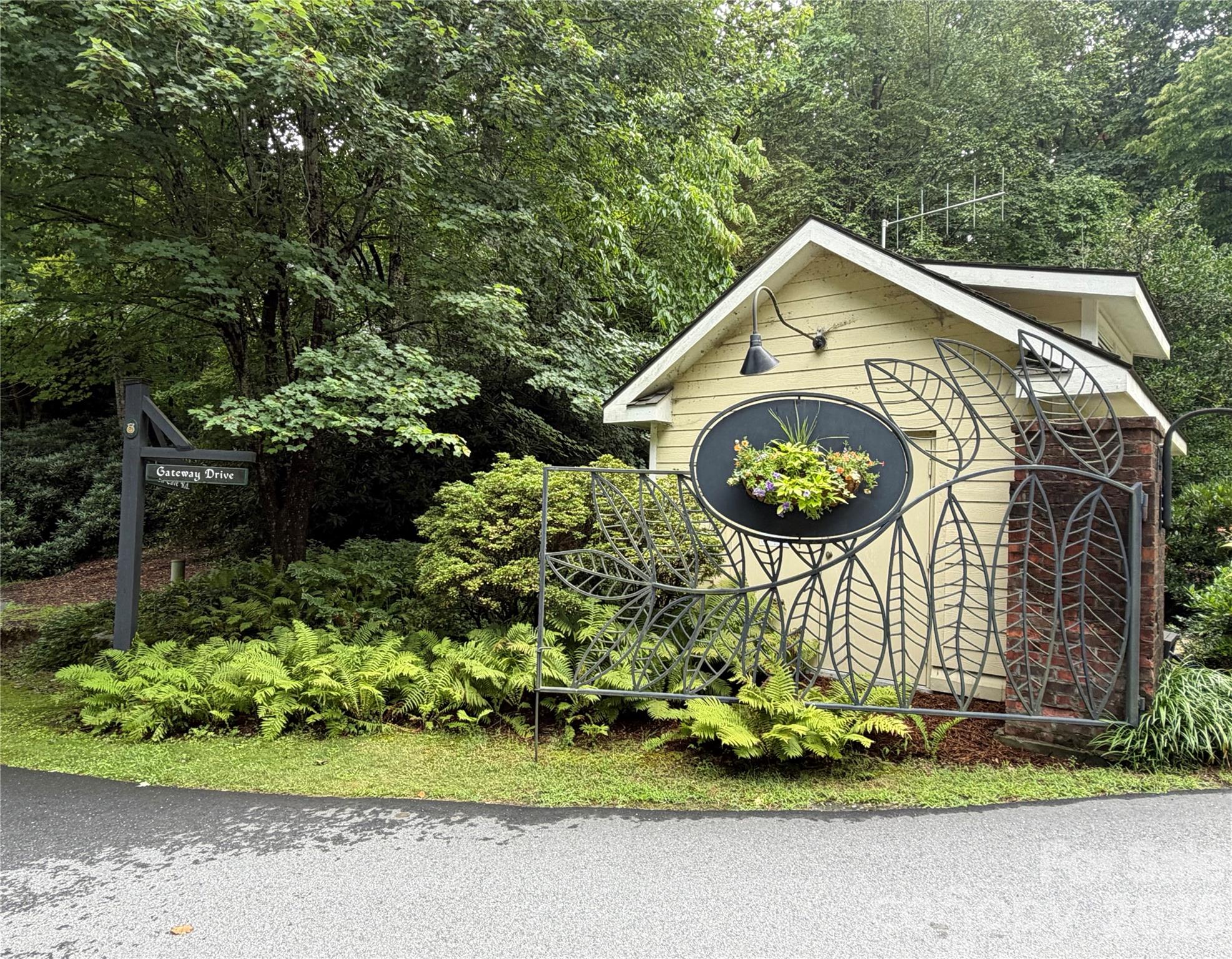 5th image of 0 Gateway Dr #10, Hendersonville, NC 28739 | MLS# 4405620