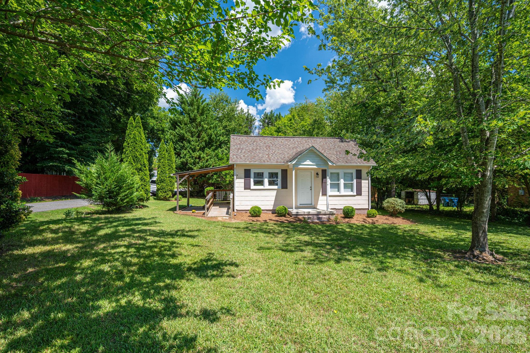 4th image of 214 23Rd St Nw, Hickory, NC 28601 | MLS# 4405671