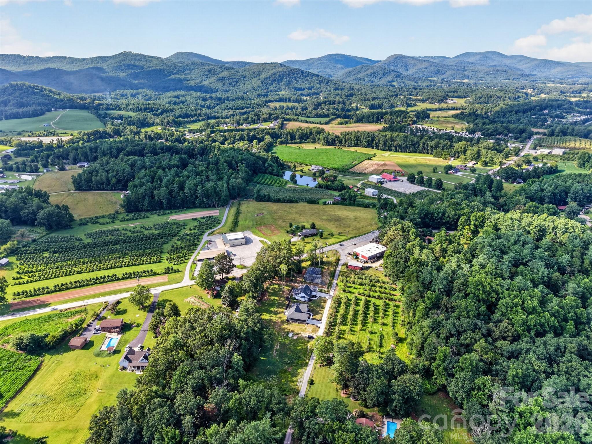 48th image of 68 Point Hope Ln #6, Hendersonville, NC 28792 | MLS# 4405711